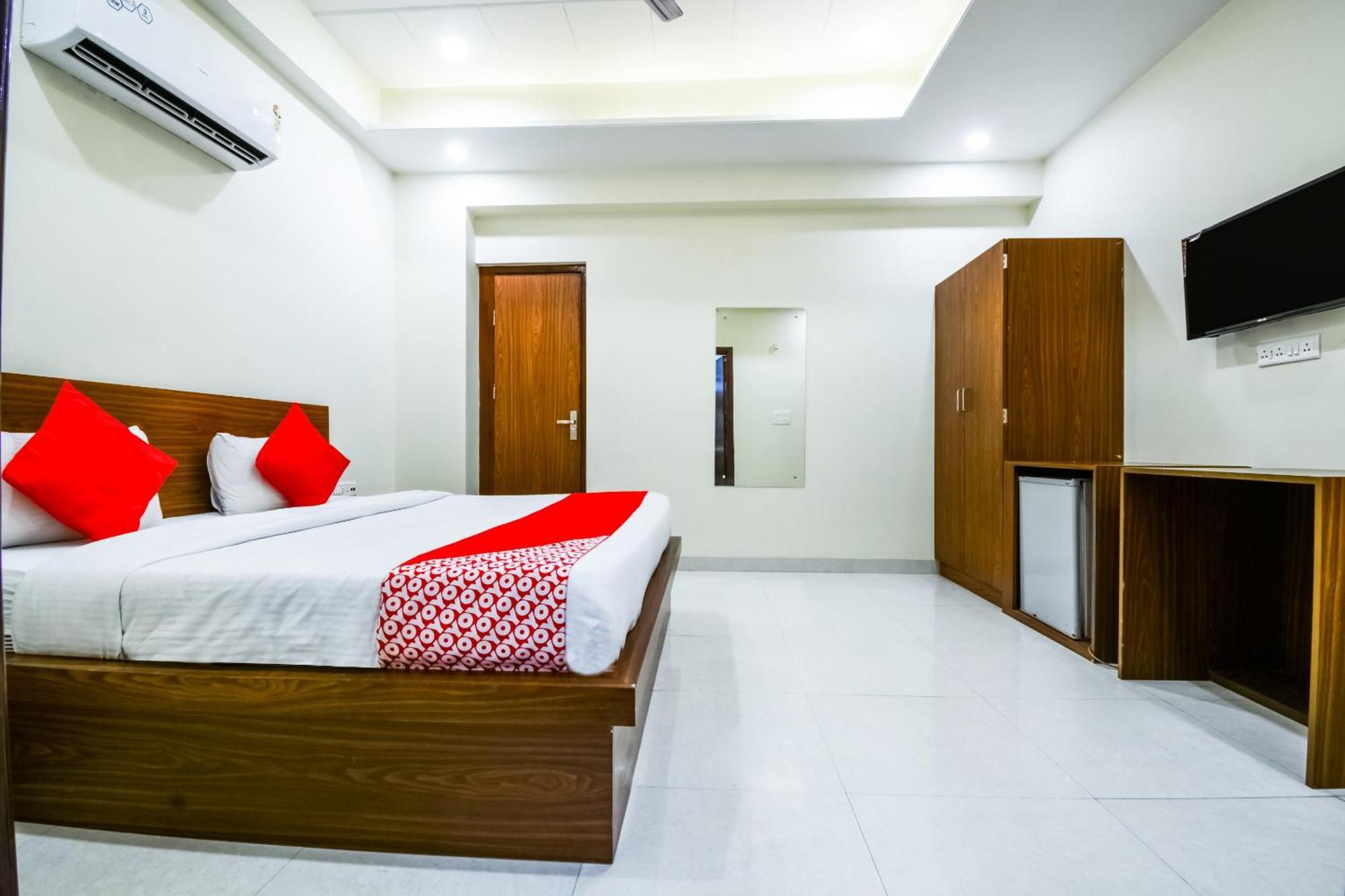 O 3* Jaipur