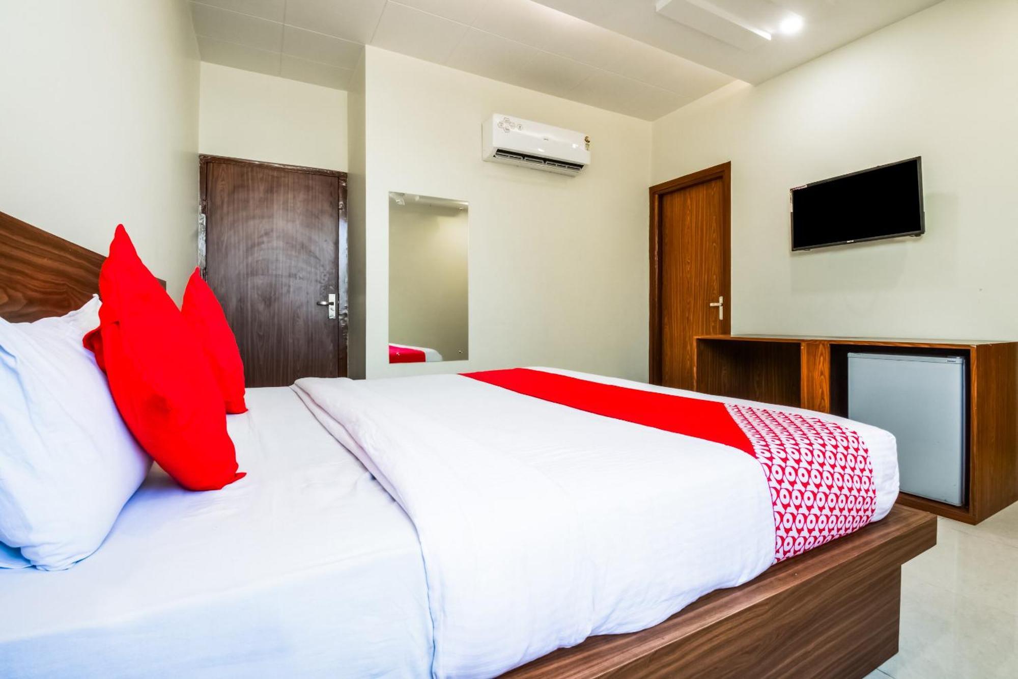 Hotel O 3*