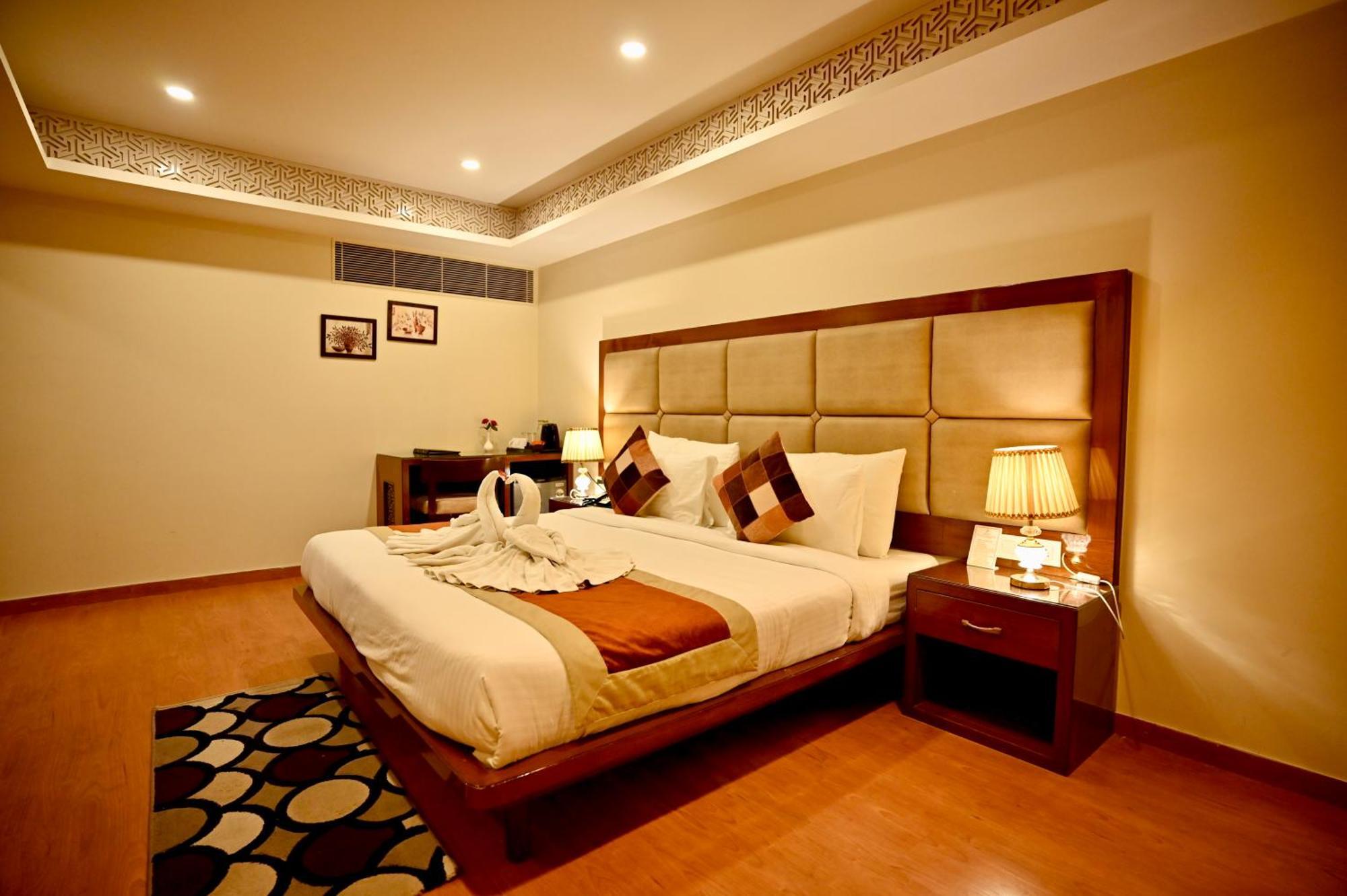 Hotel Indo Prime 4*