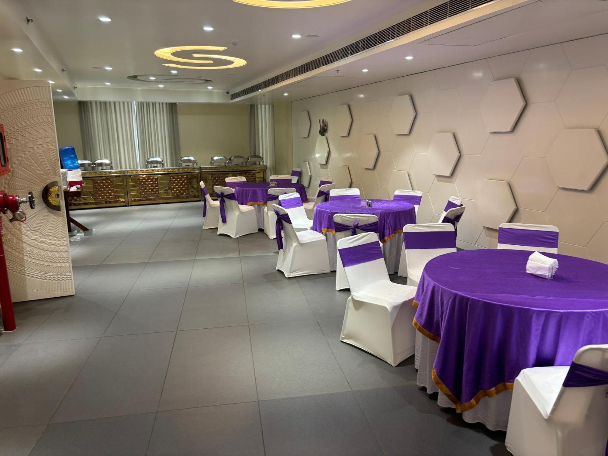 Hotel Anju Shree 4*
