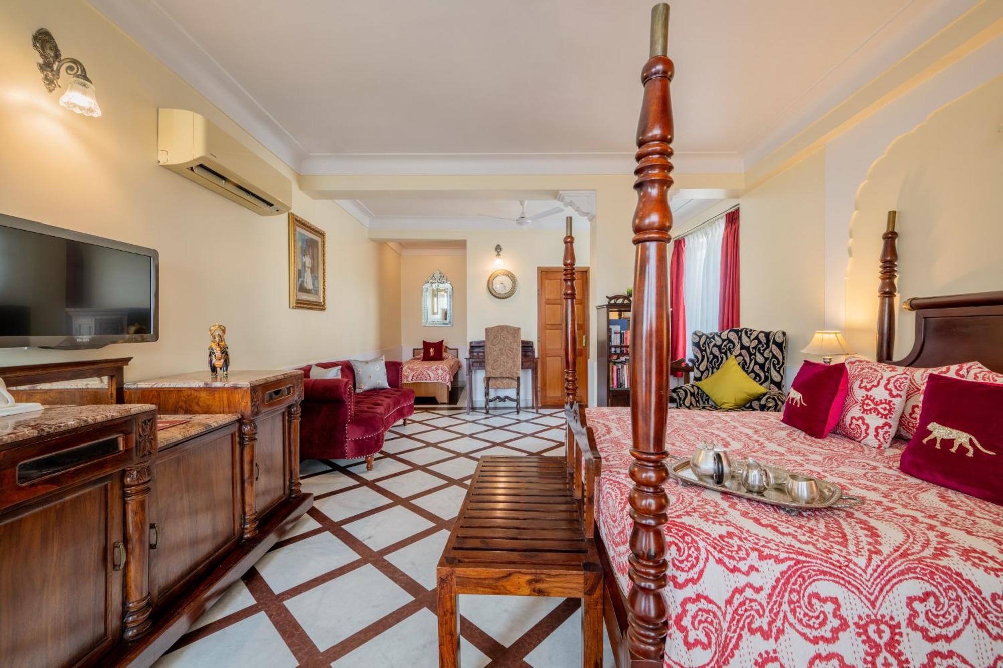 Hotel Dera Rawatsar - Heritage Jaipur