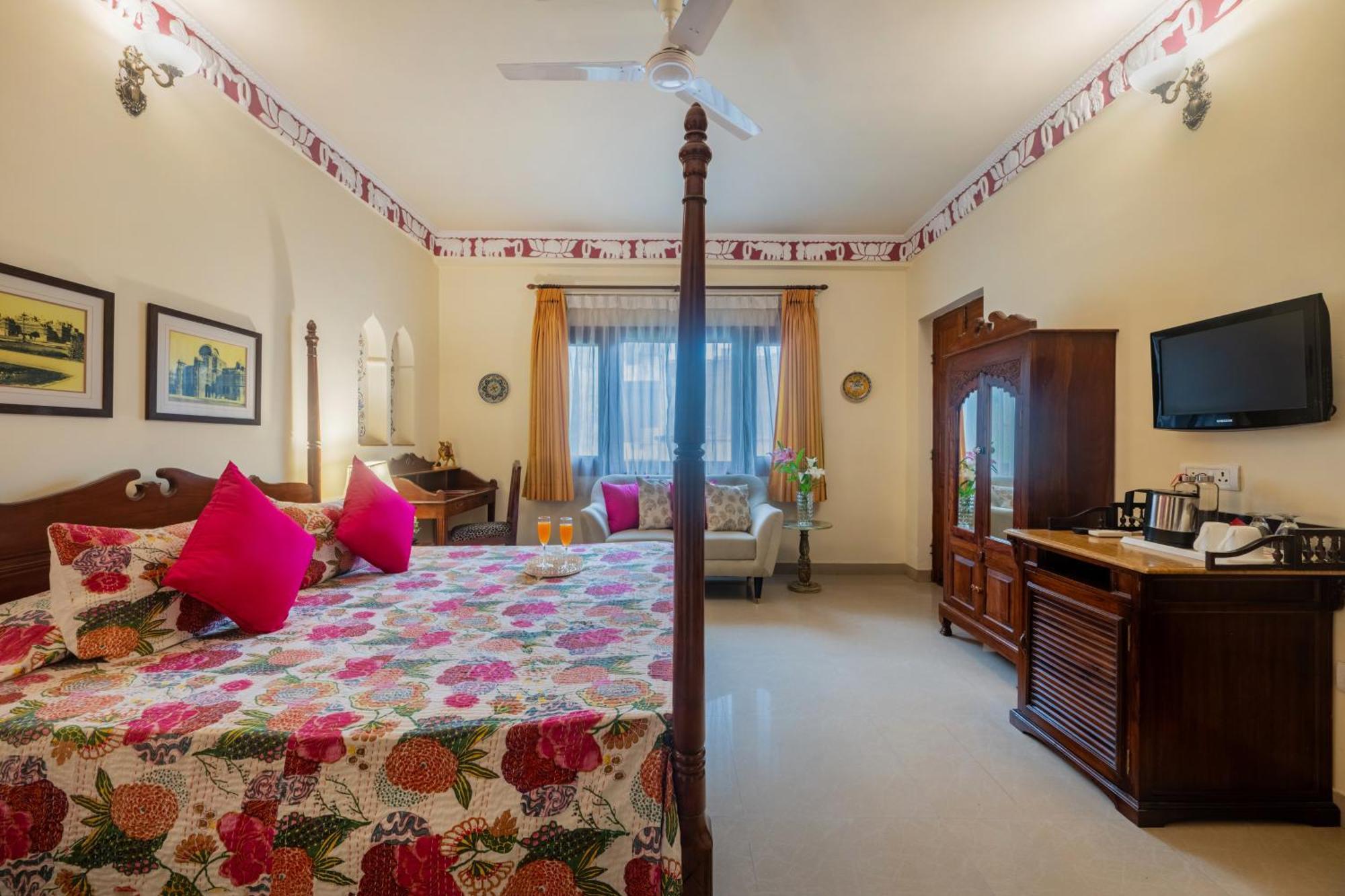 Dera Rawatsar - Heritage Hotel