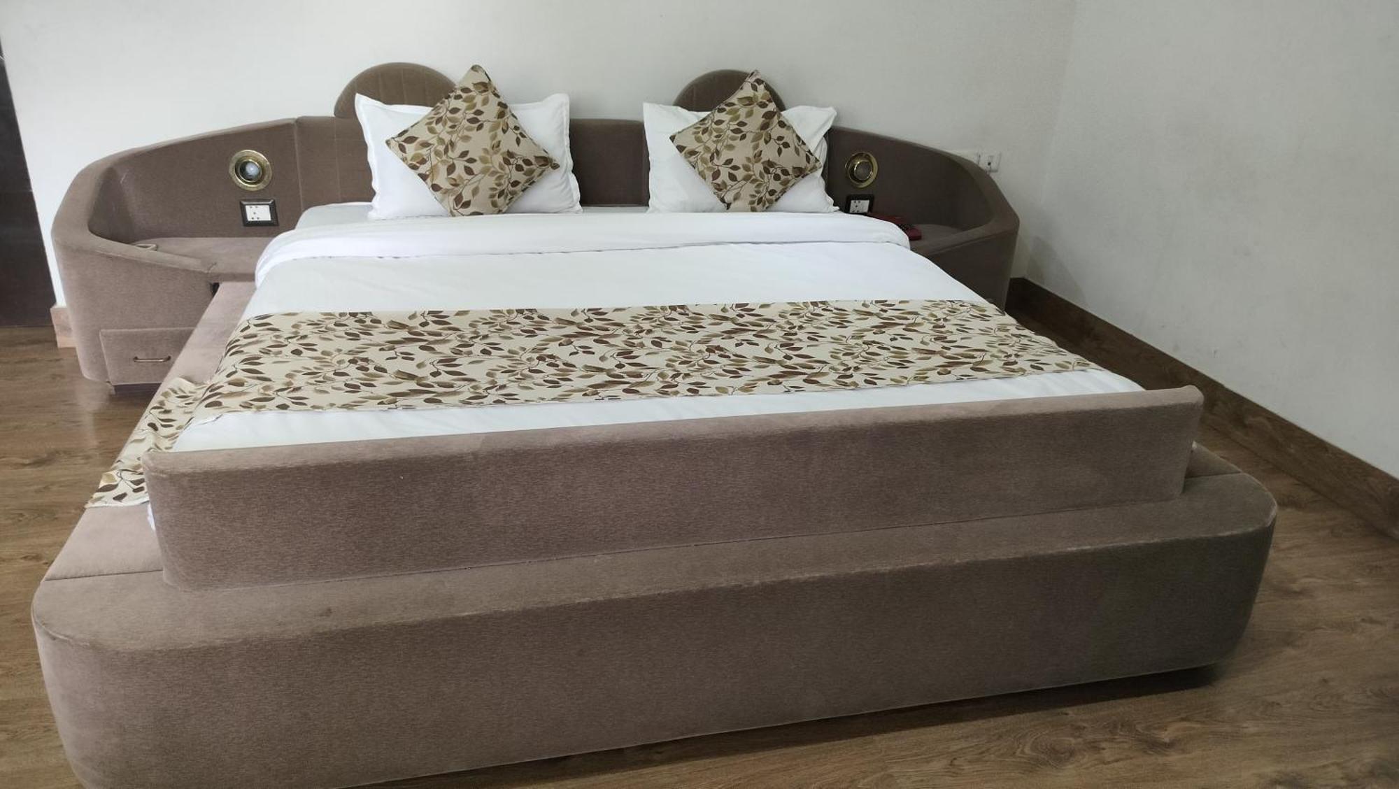 Hotel 66 Residencey