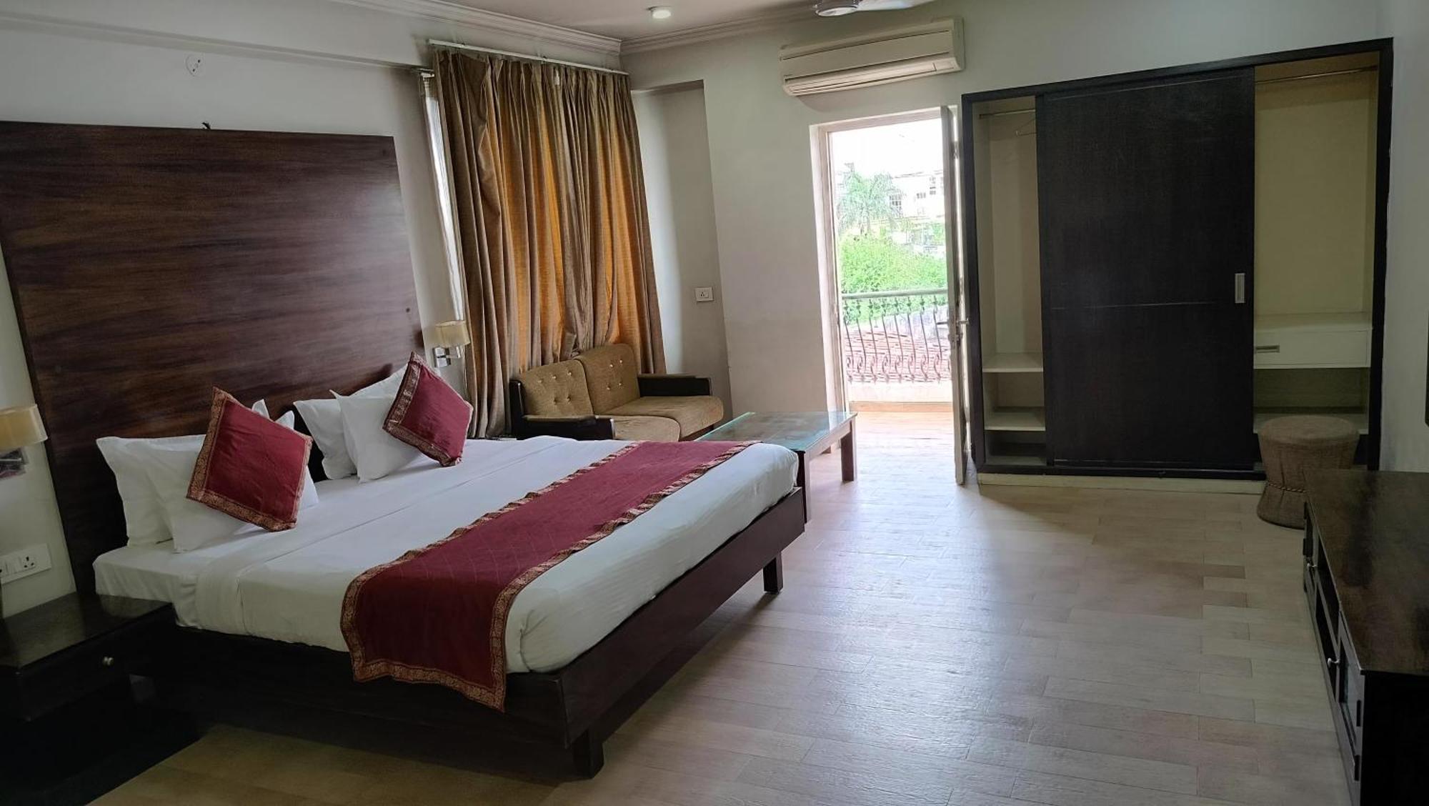 66 Residencey 3* Jaipur