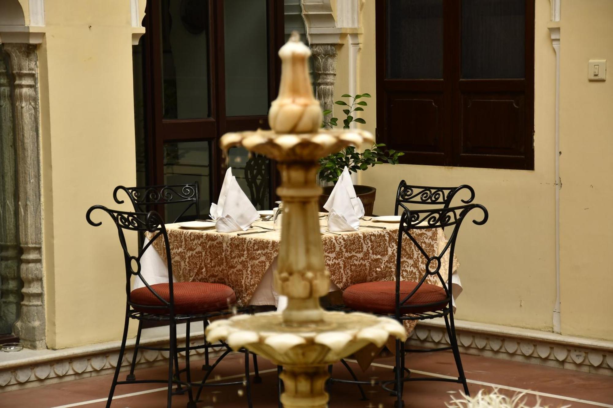 Khandela Haveli - A Boutique Heritage 3*