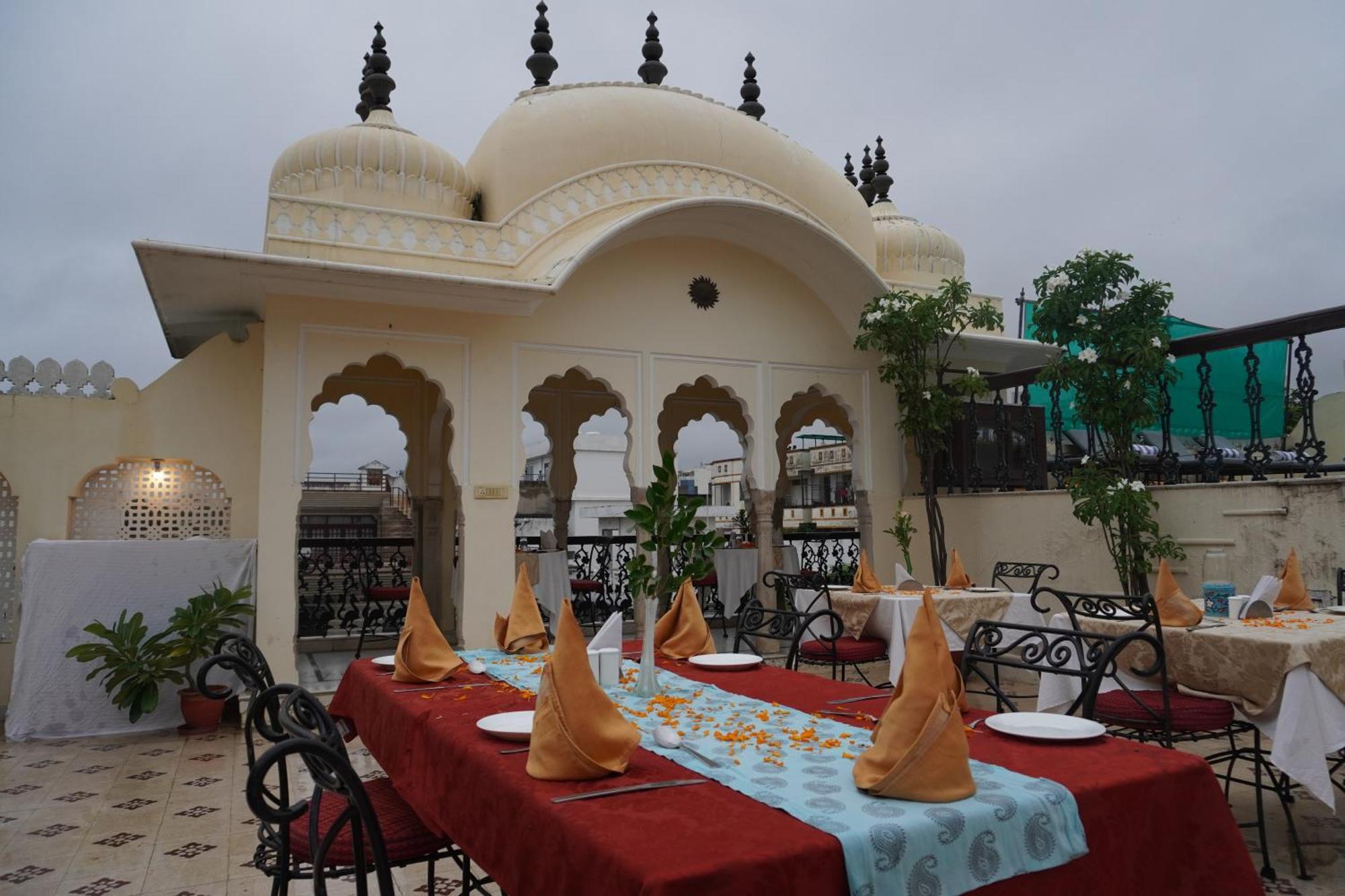 Hotel Khandela Haveli - A Boutique Heritage