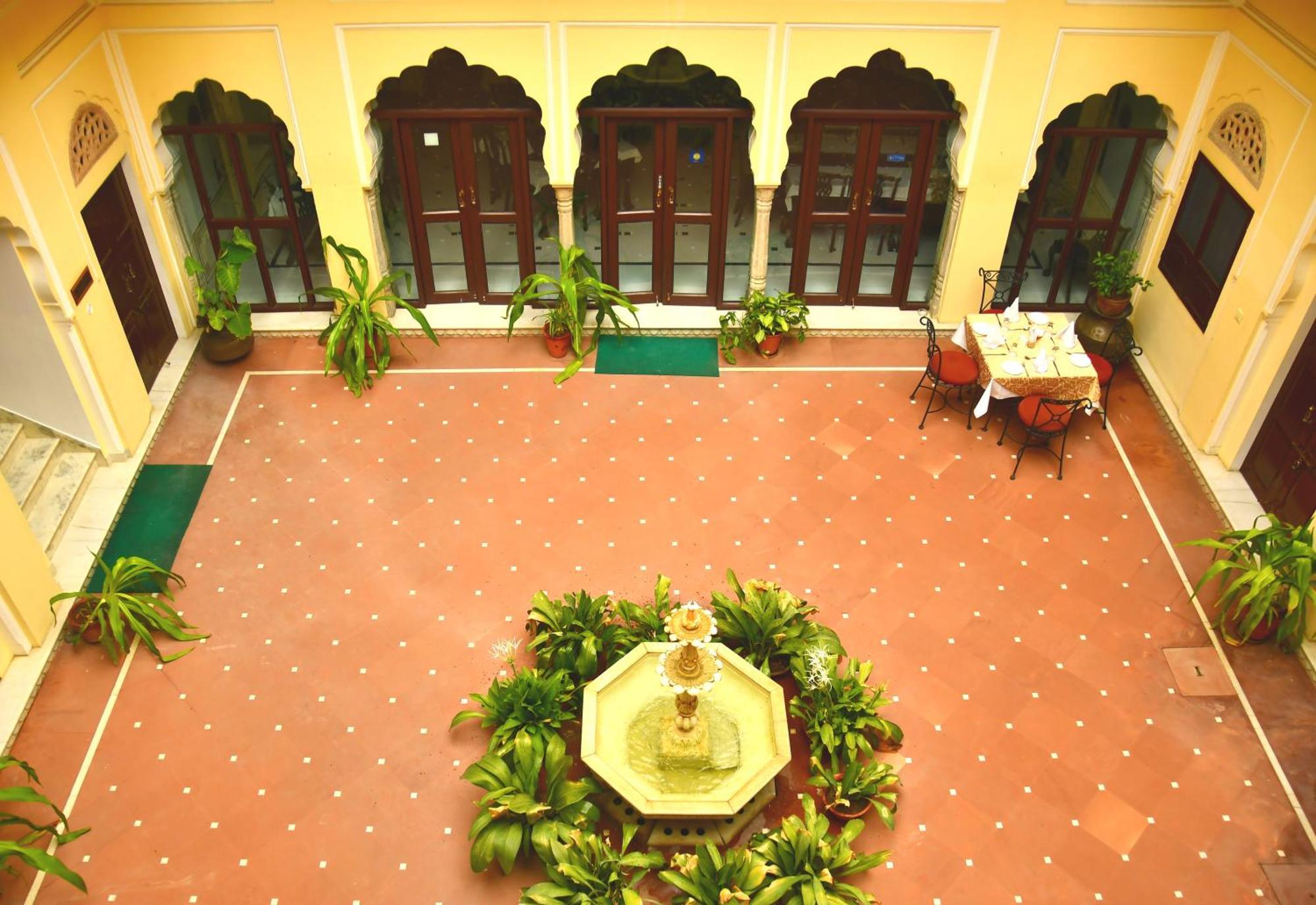 Khandela Haveli - A Boutique Heritage 3*
