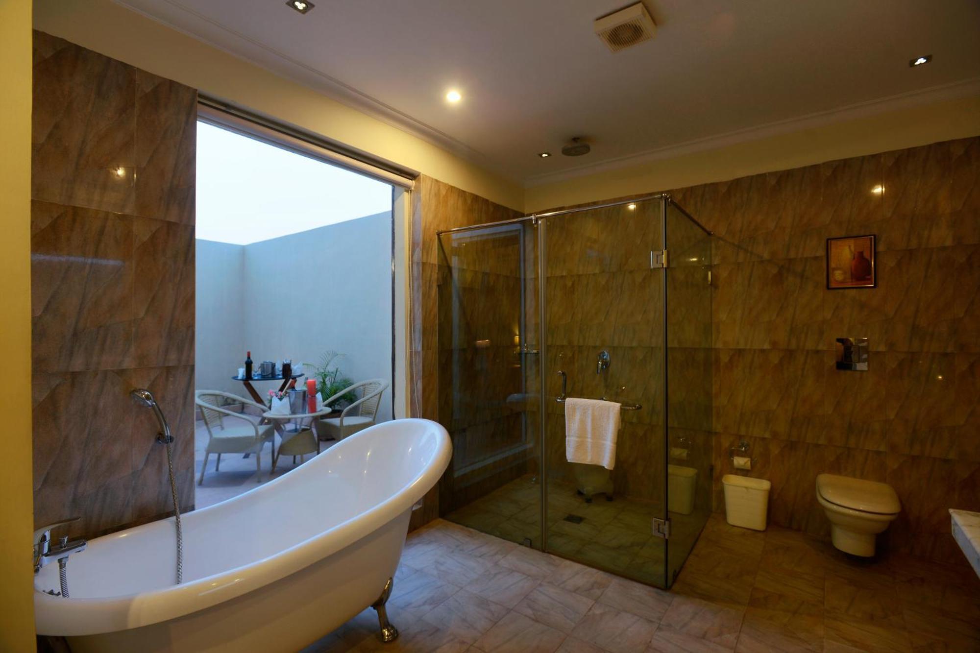 Achrol Niwas A Treehouse Hotel 4*