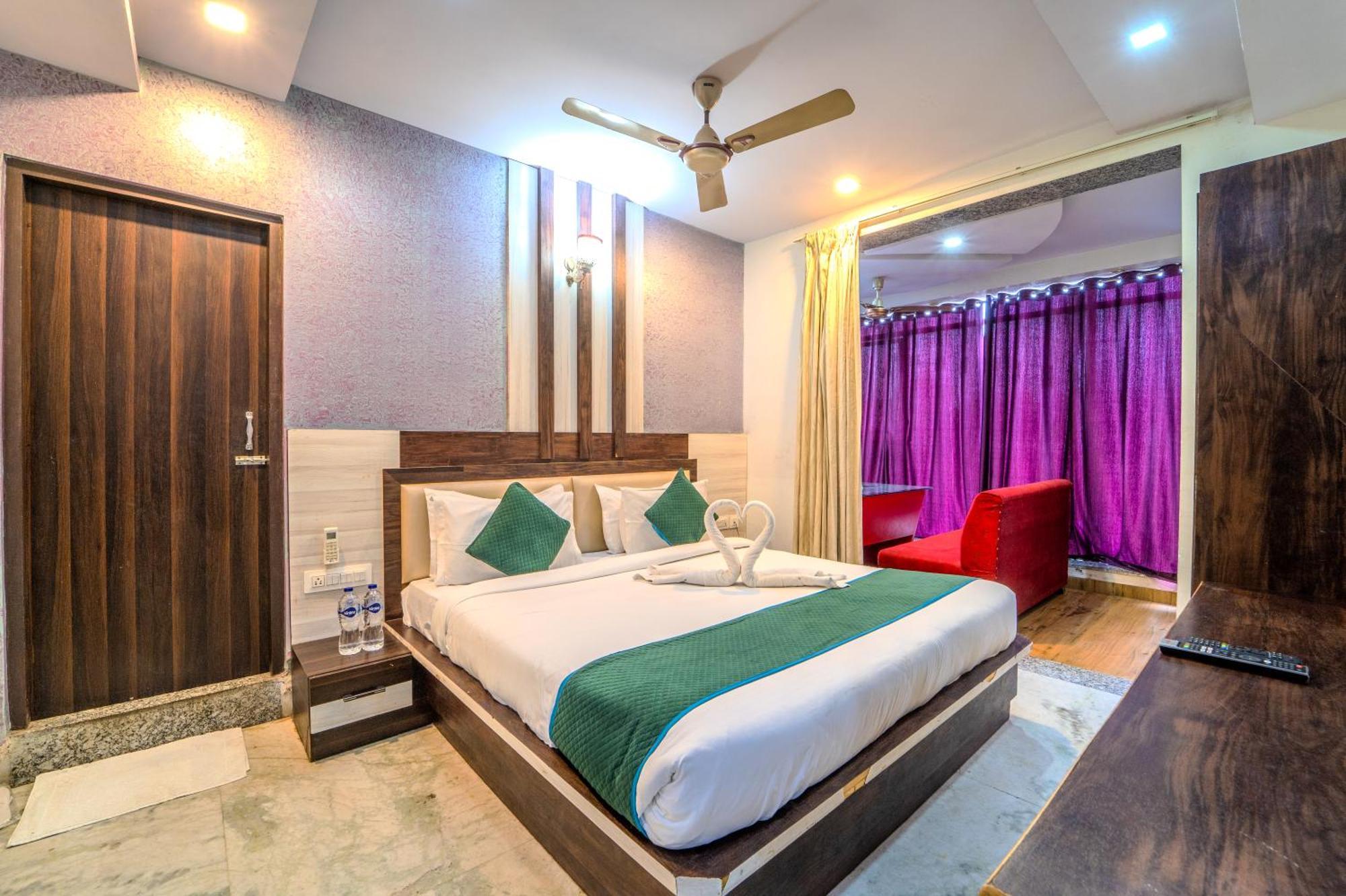 Airport View Hotel 3*