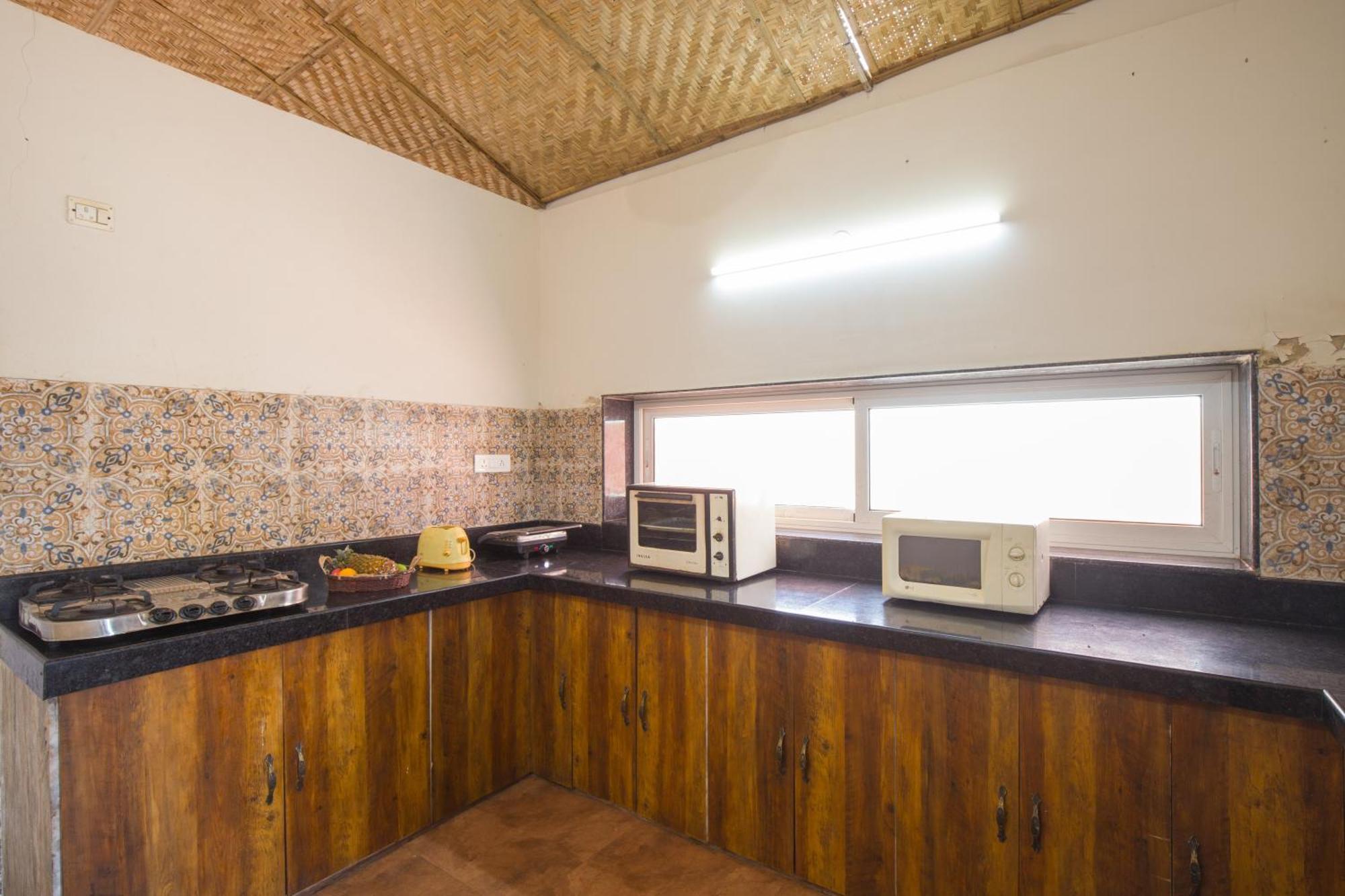 Elivaas 3 Bhk With Pvt Pool & Lush Garden - Oakwood Jaipur