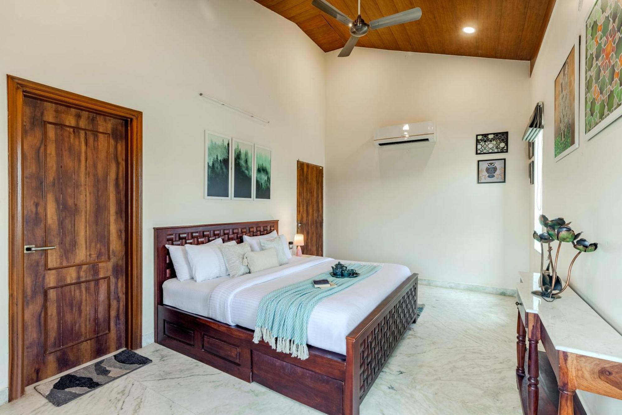 Elivaas 3 Bhk With Pvt Pool & Lush Garden - Oakwood Villa *
