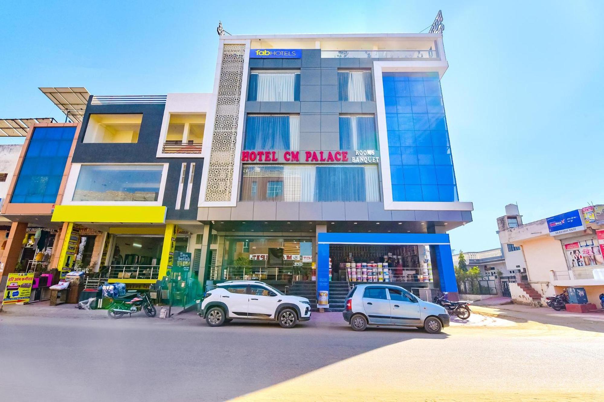 Fabhotel Cm Palace Hotel *