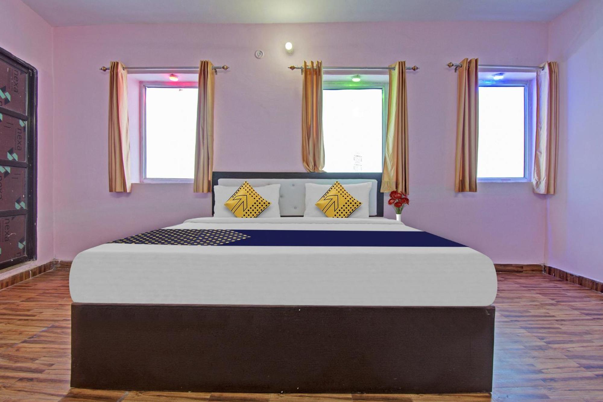 Hotel O Roshan 4*