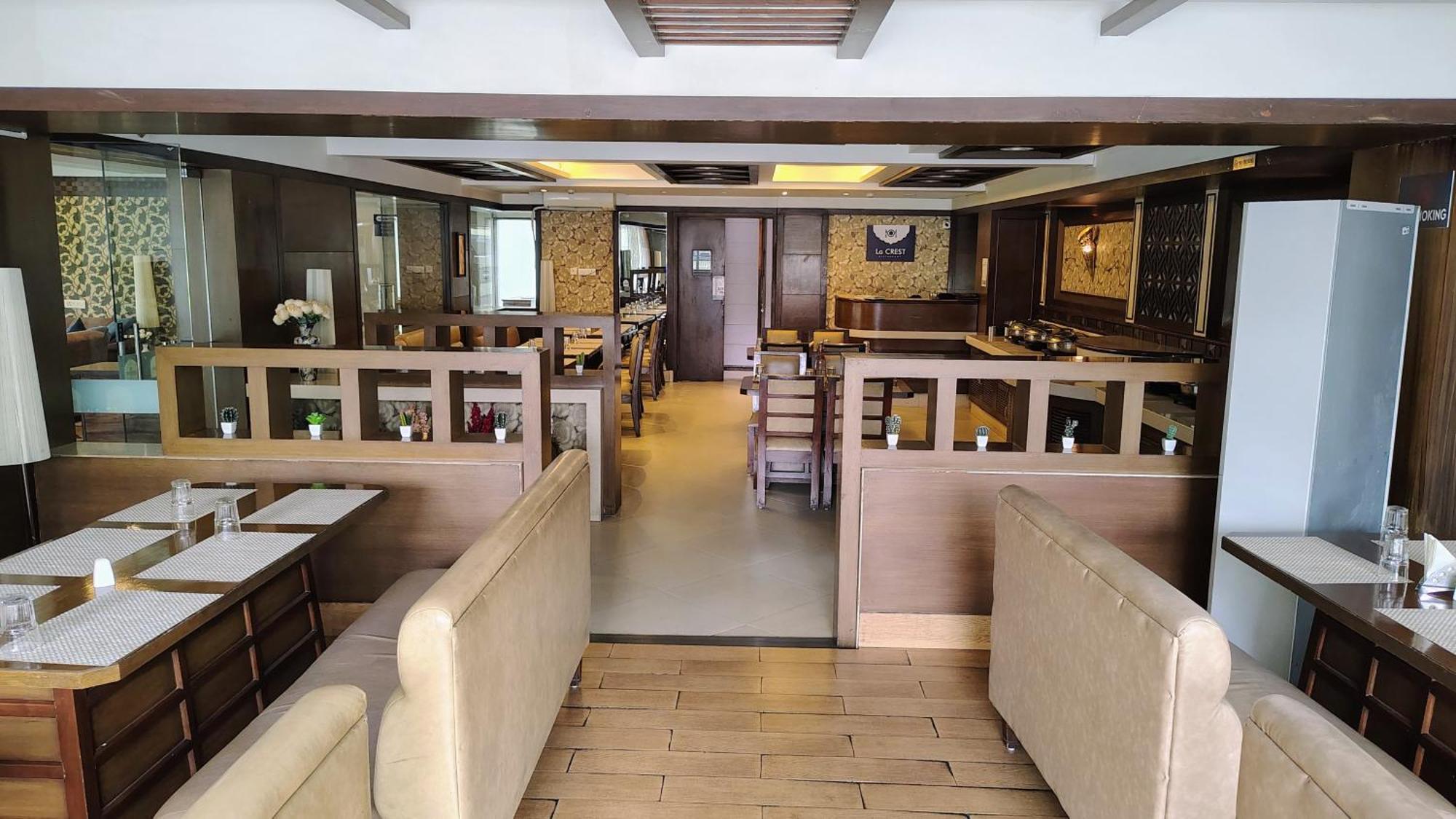 Crestmont Ashapurna Jaipur, Banipark 3* Jaipur