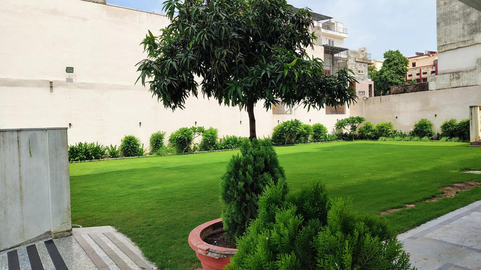 Hotel Crestmont Ashapurna Jaipur, Banipark 3*