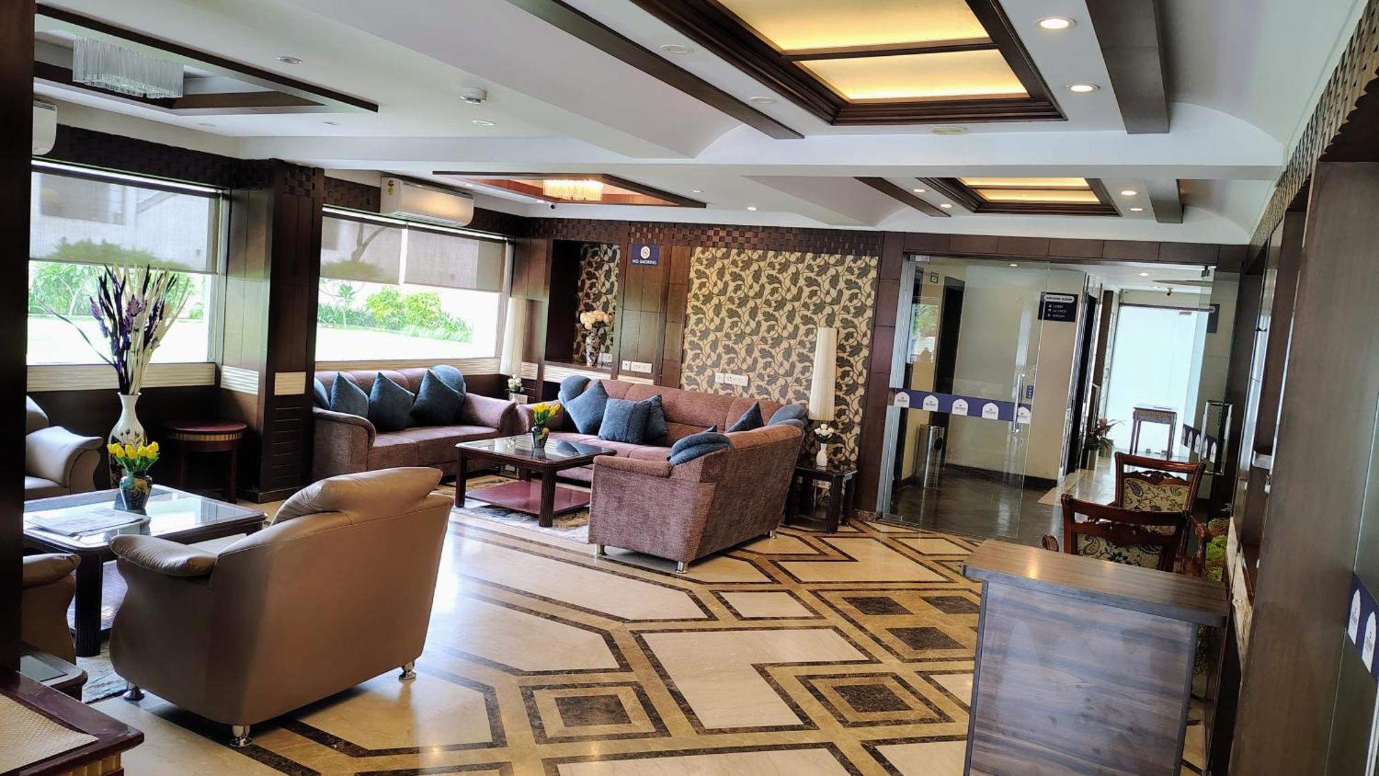 Crestmont Ashapurna Jaipur, Banipark Hotel Jaipur