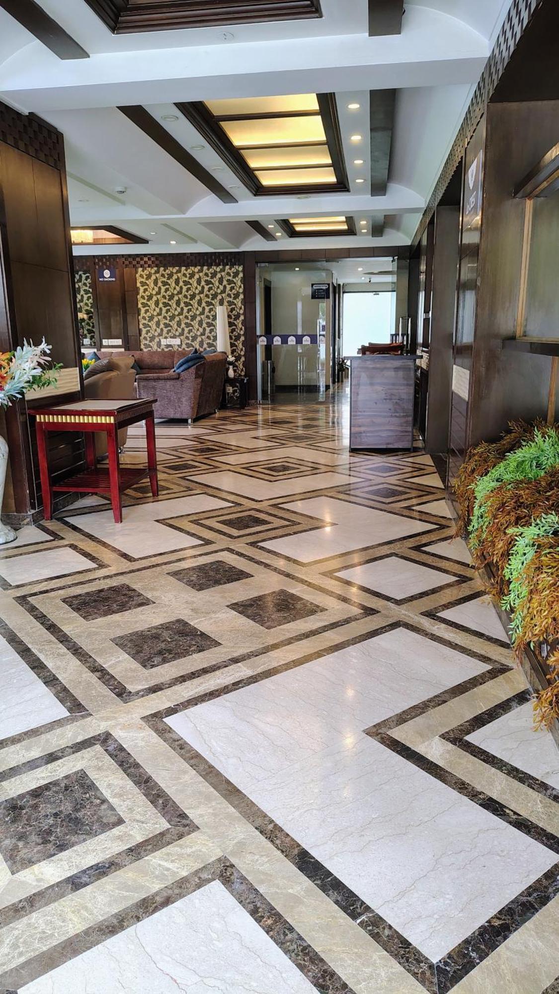 Crestmont Ashapurna Jaipur, Banipark 3*