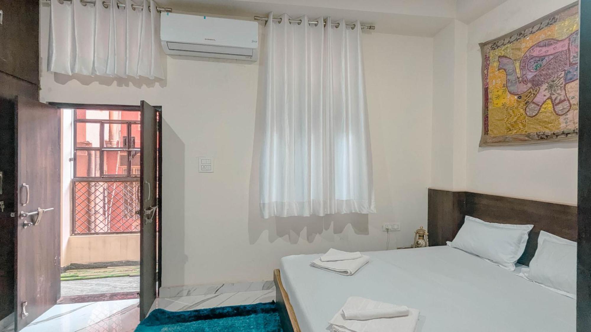 The Pink Nest - Backpackers Abode Guest house