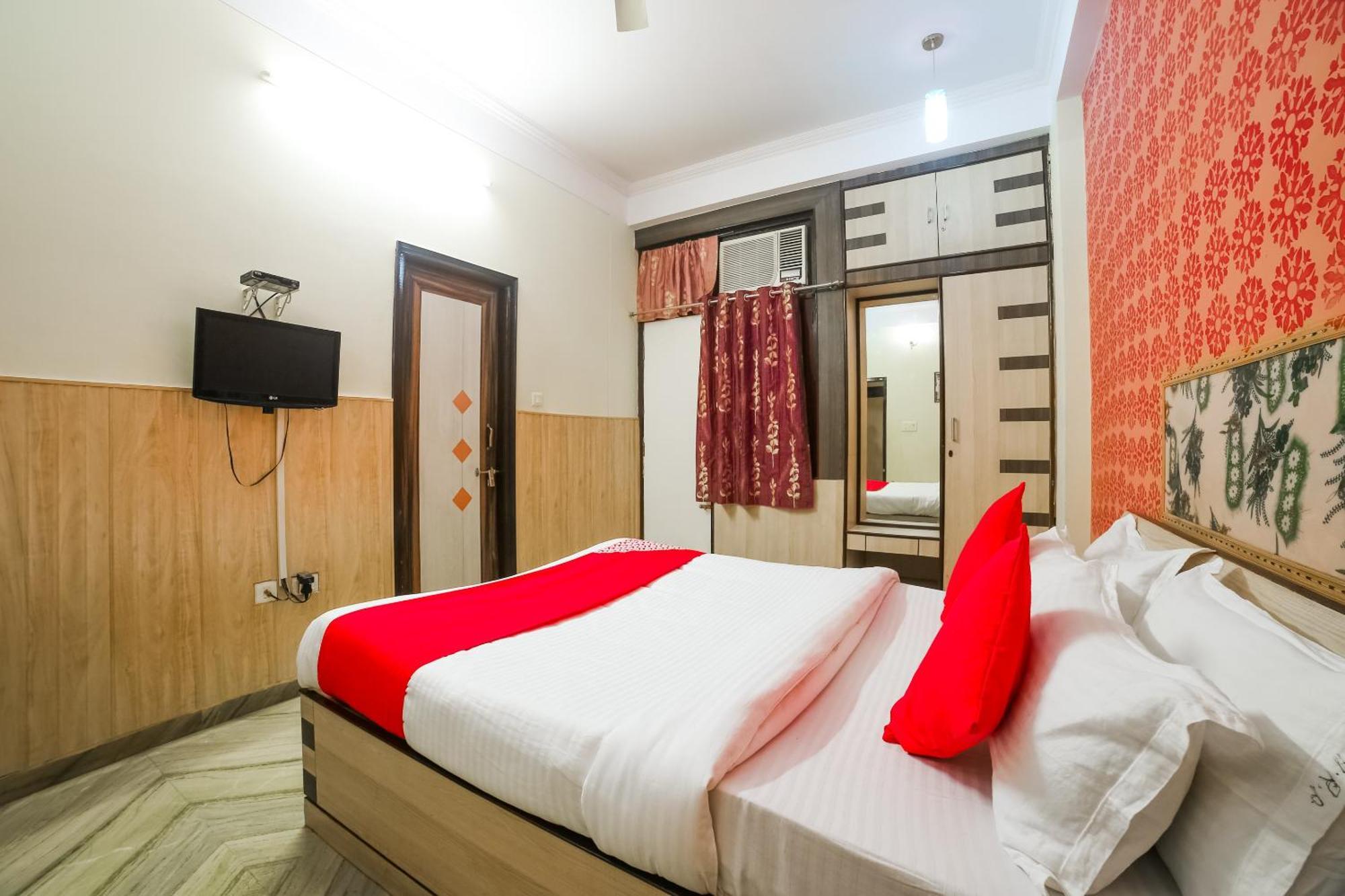 Capital O The Royal Palace 3*