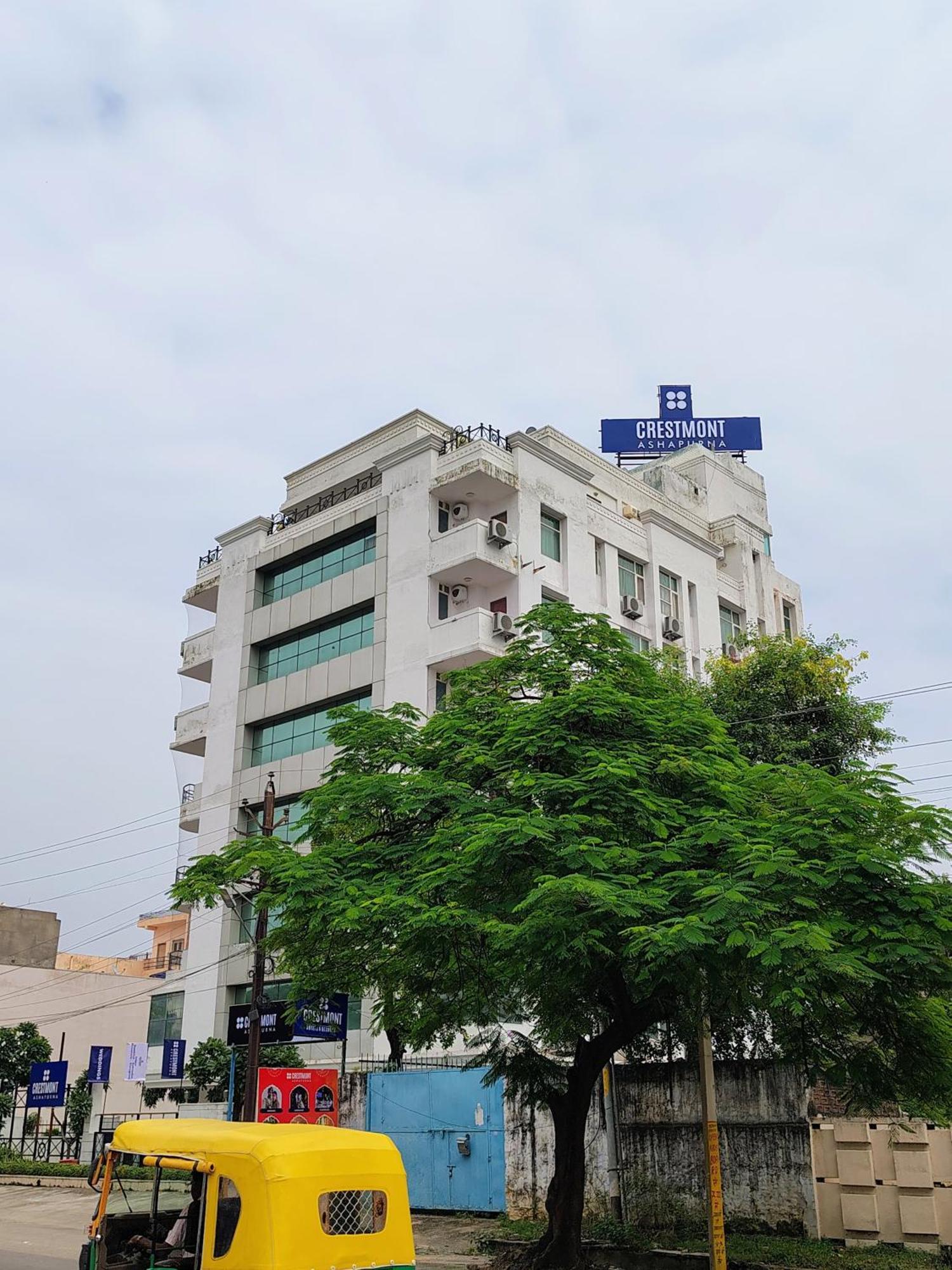 Crestmont Ashapurna Jaipur, Banipark Hotel