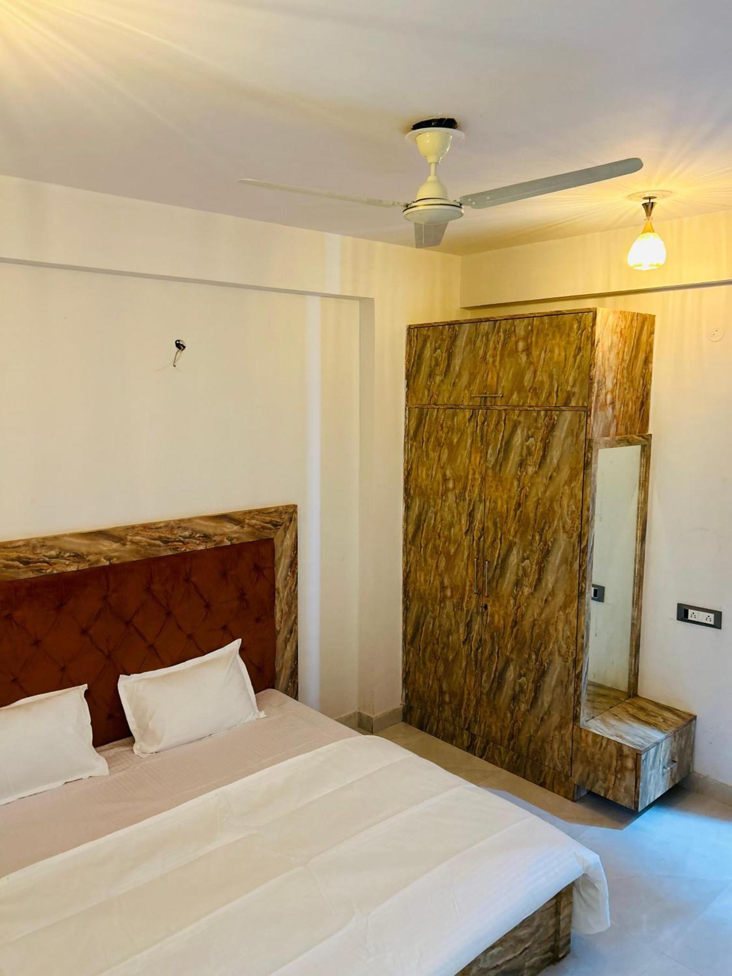 Apartment Lux 3bhk Fully Furnished With Amenities
