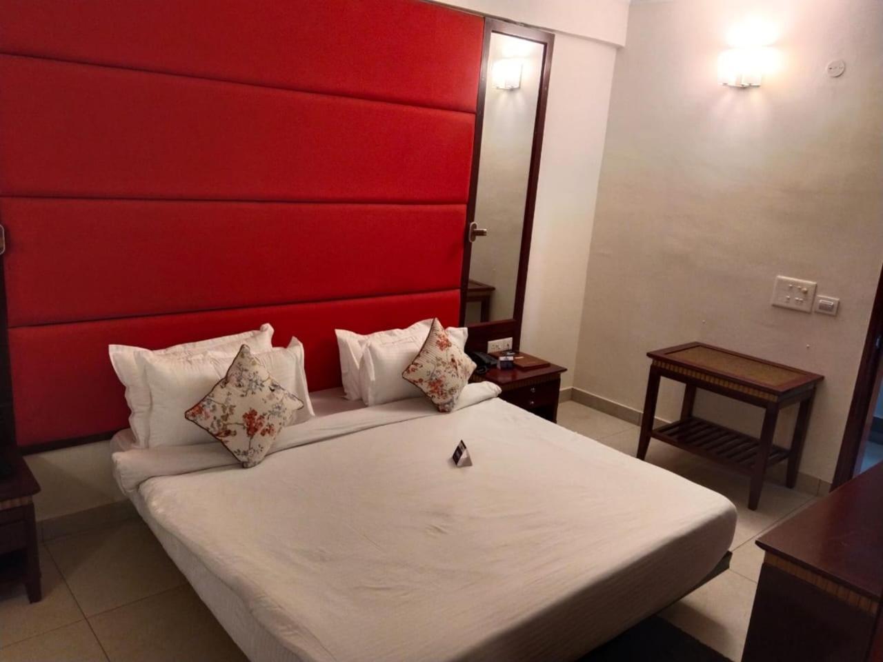 Hotel Crestmont Ashapurna Jaipur, Banipark Jaipur