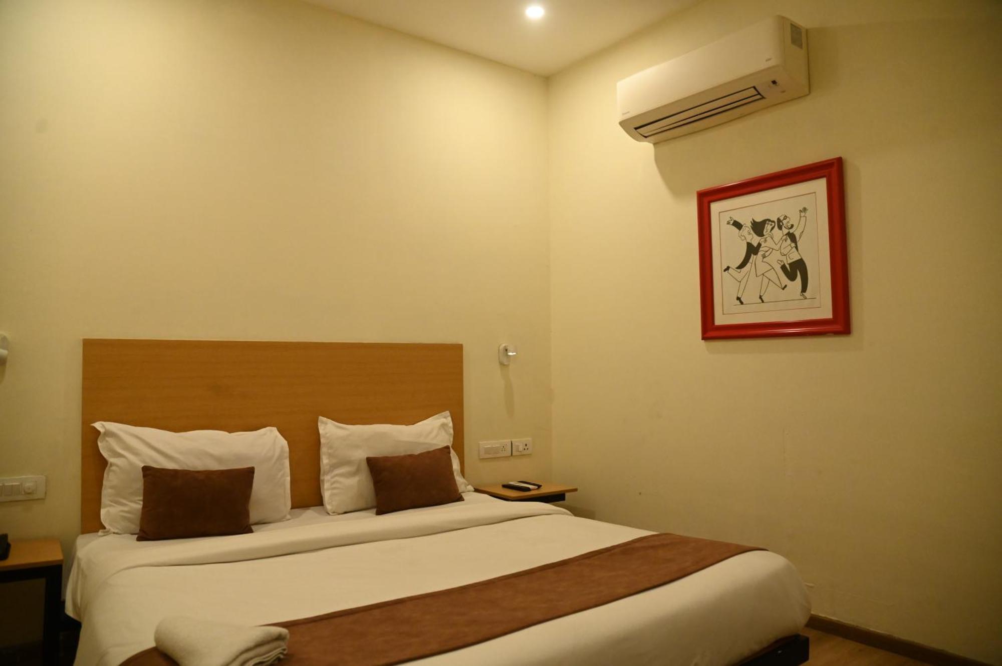 Kg Estate 3* Jaipur