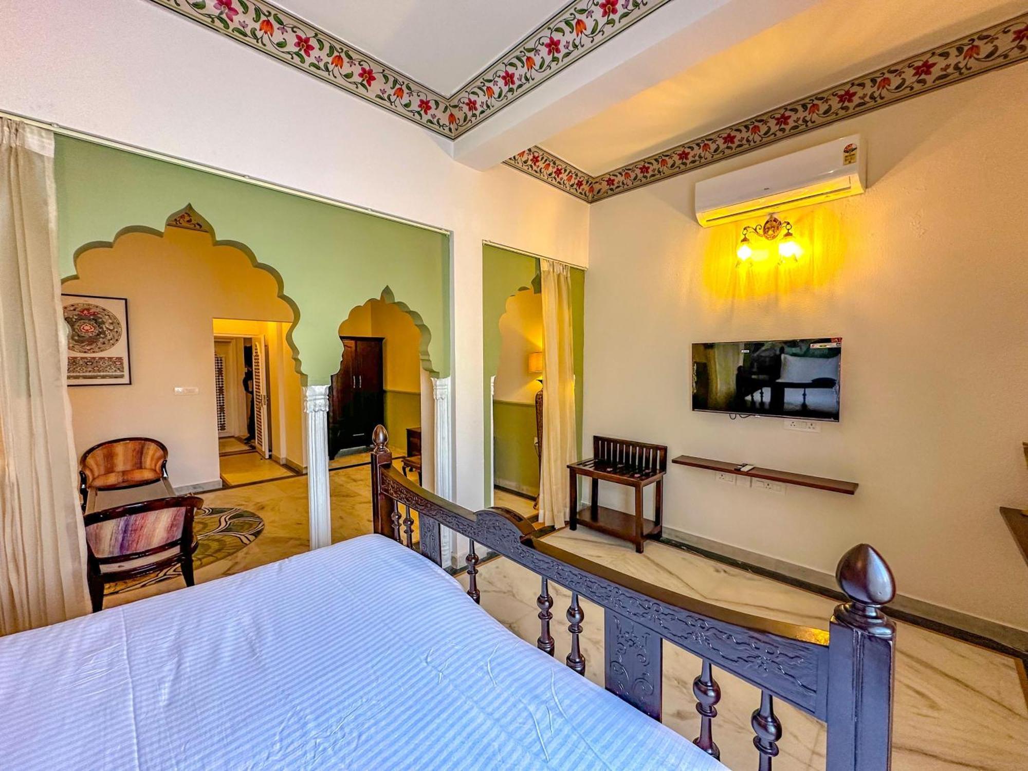 Dyore House By Bharat Mahal Palace Jaipur