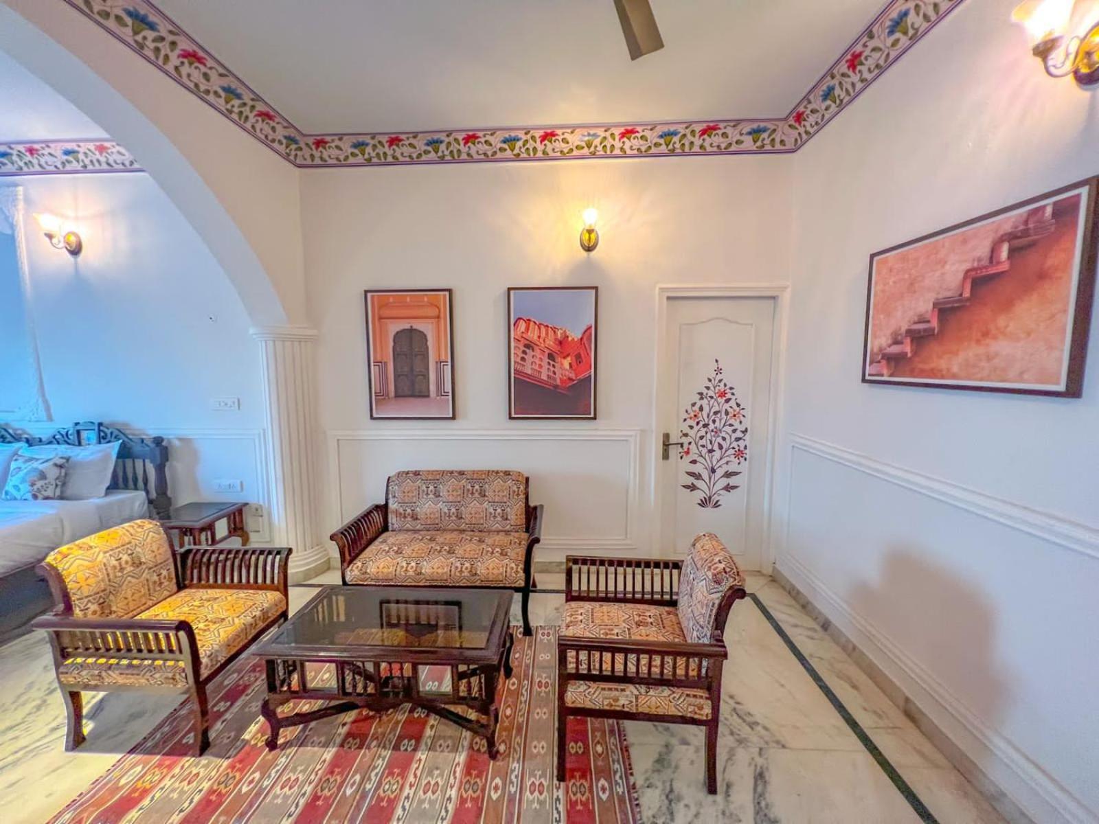 Dyore House By Bharat Mahal Palace 4*