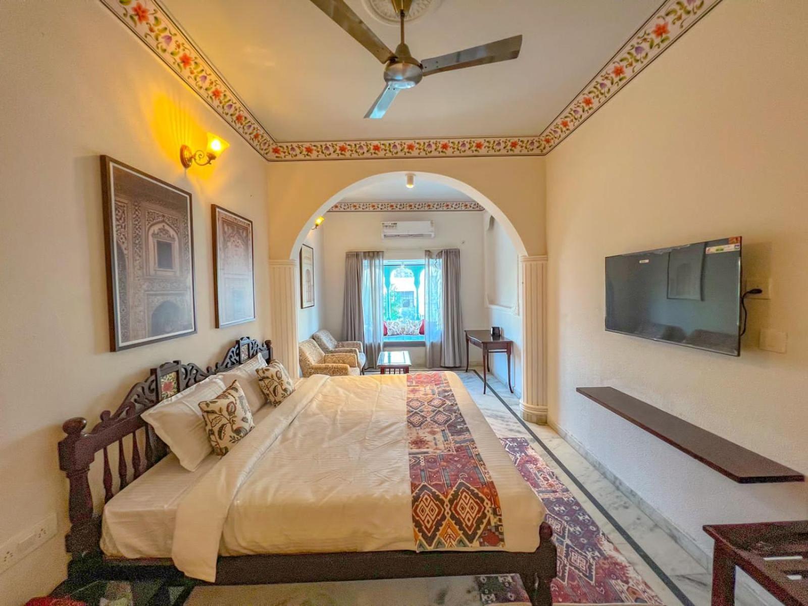 Hotel Dyore House By Bharat Mahal Palace 4*