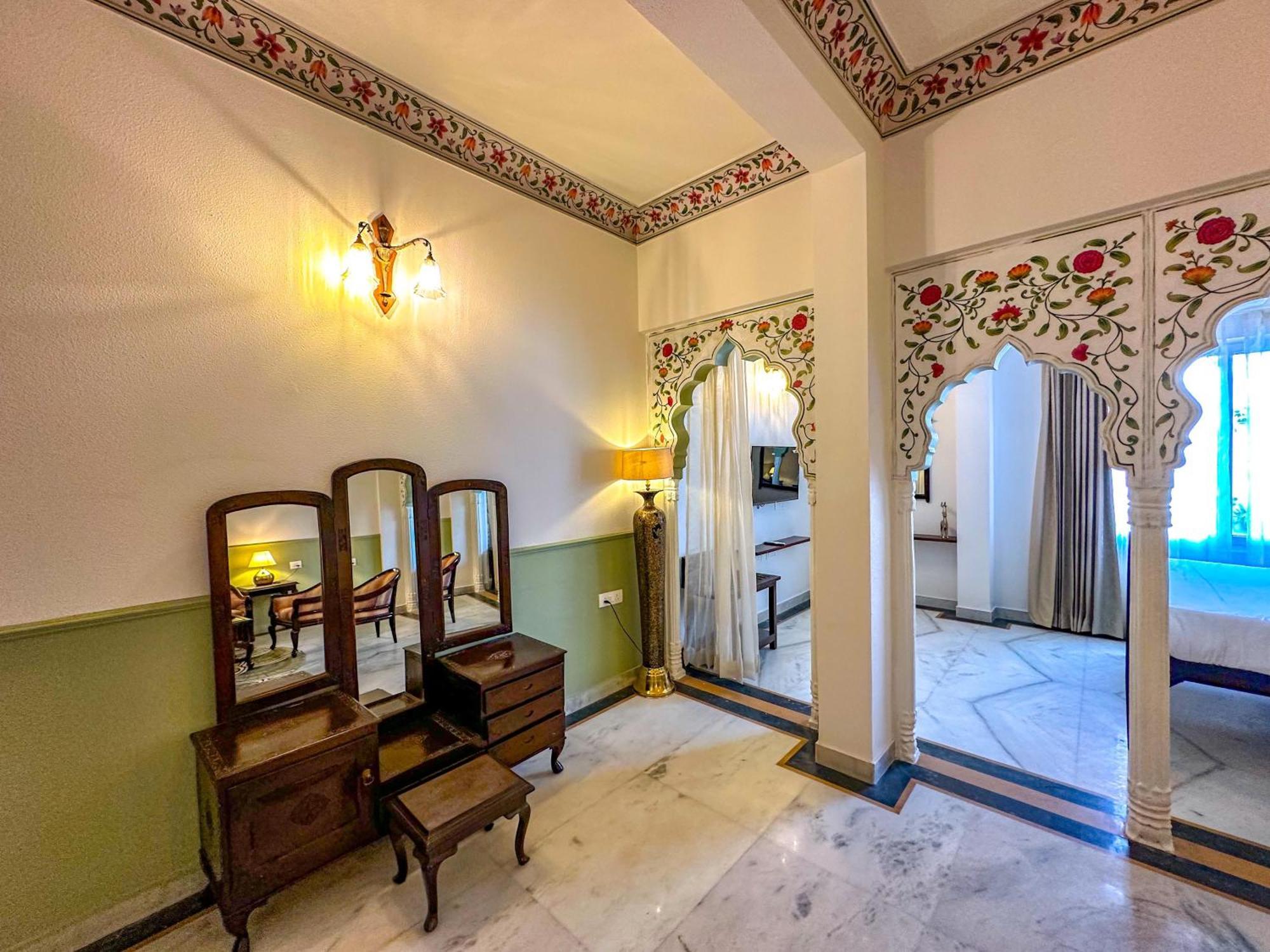 Hotel Dyore House By Bharat Mahal Palace Jaipur