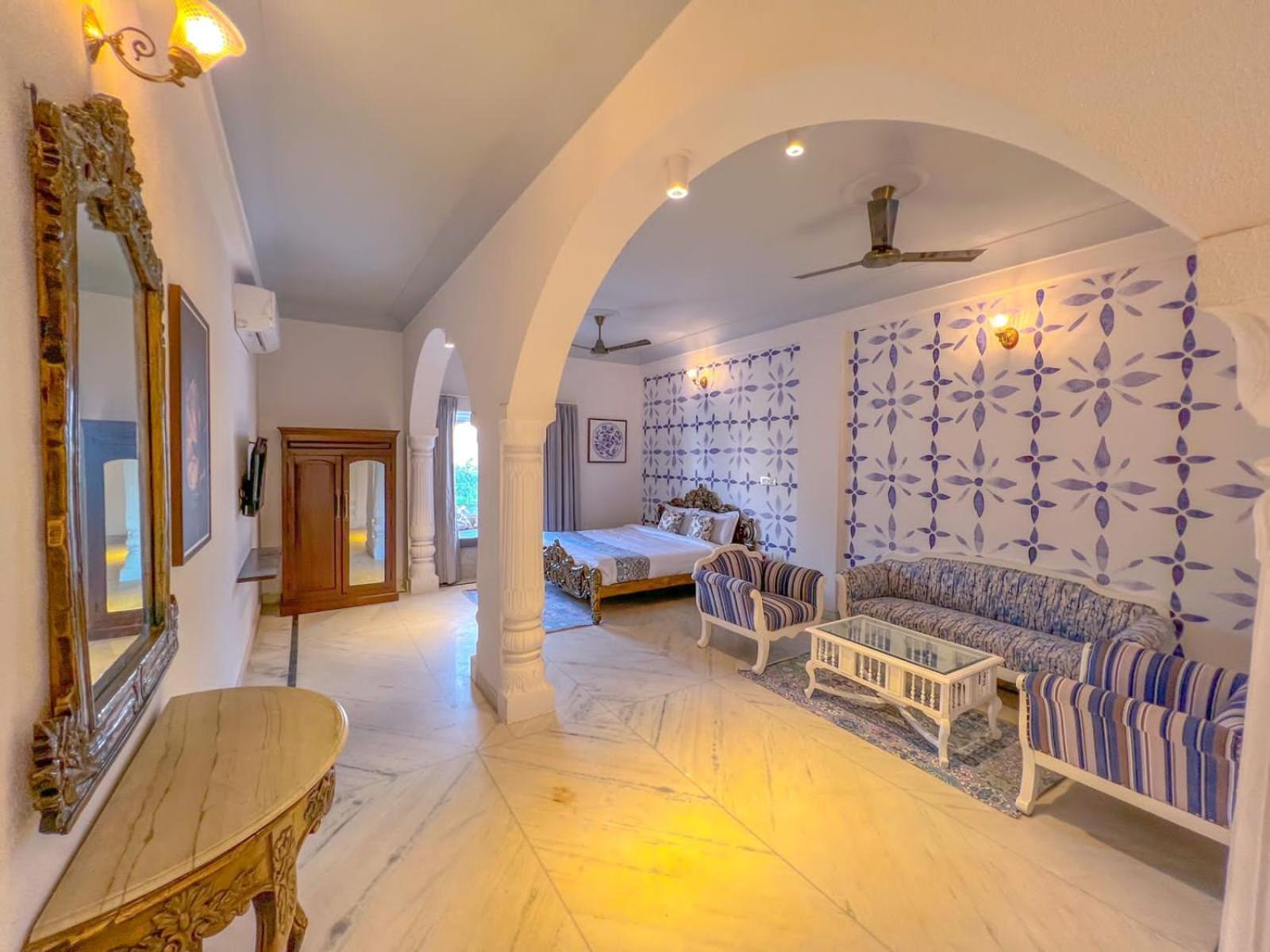 Dyore House By Bharat Mahal Palace 4*