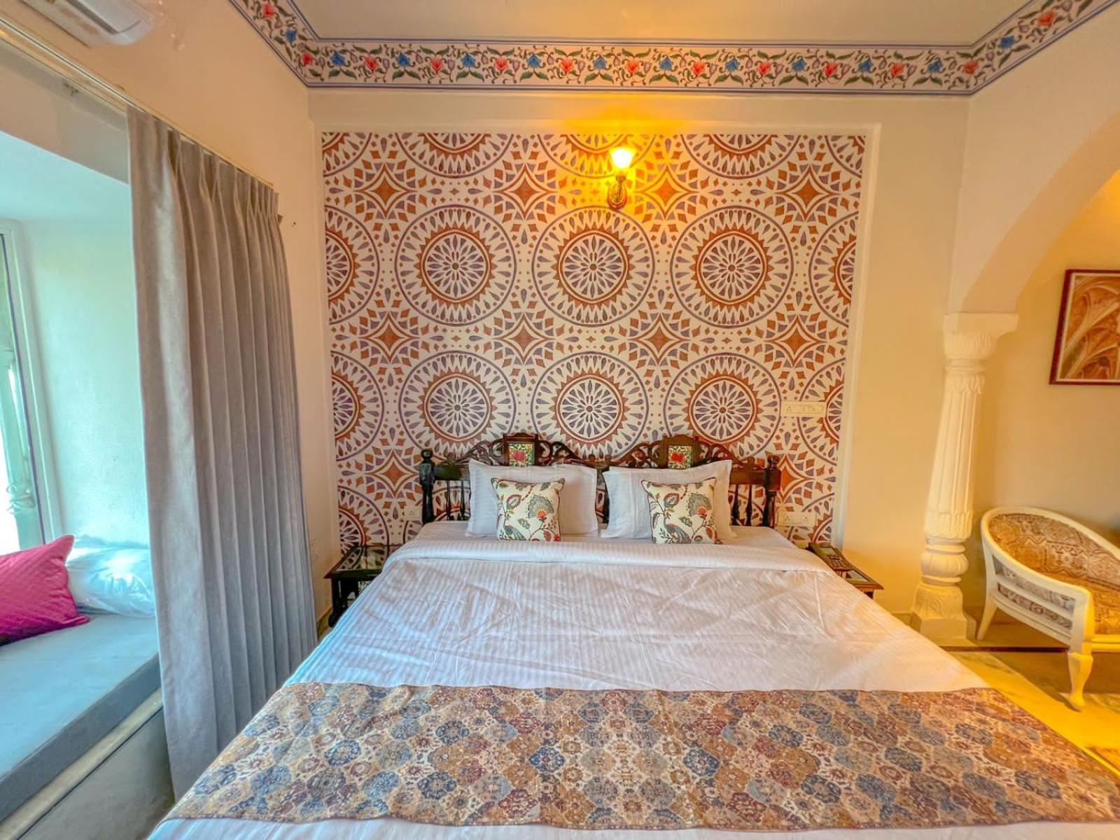 Hotel Dyore House By Bharat Mahal Palace