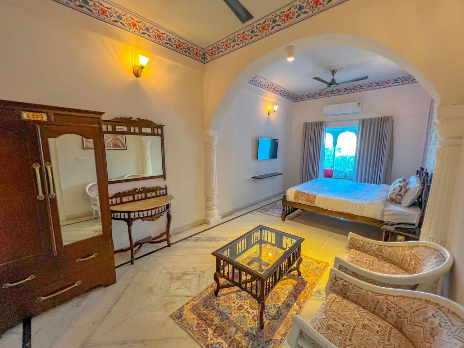 Dyore House By Bharat Mahal Palace 4*