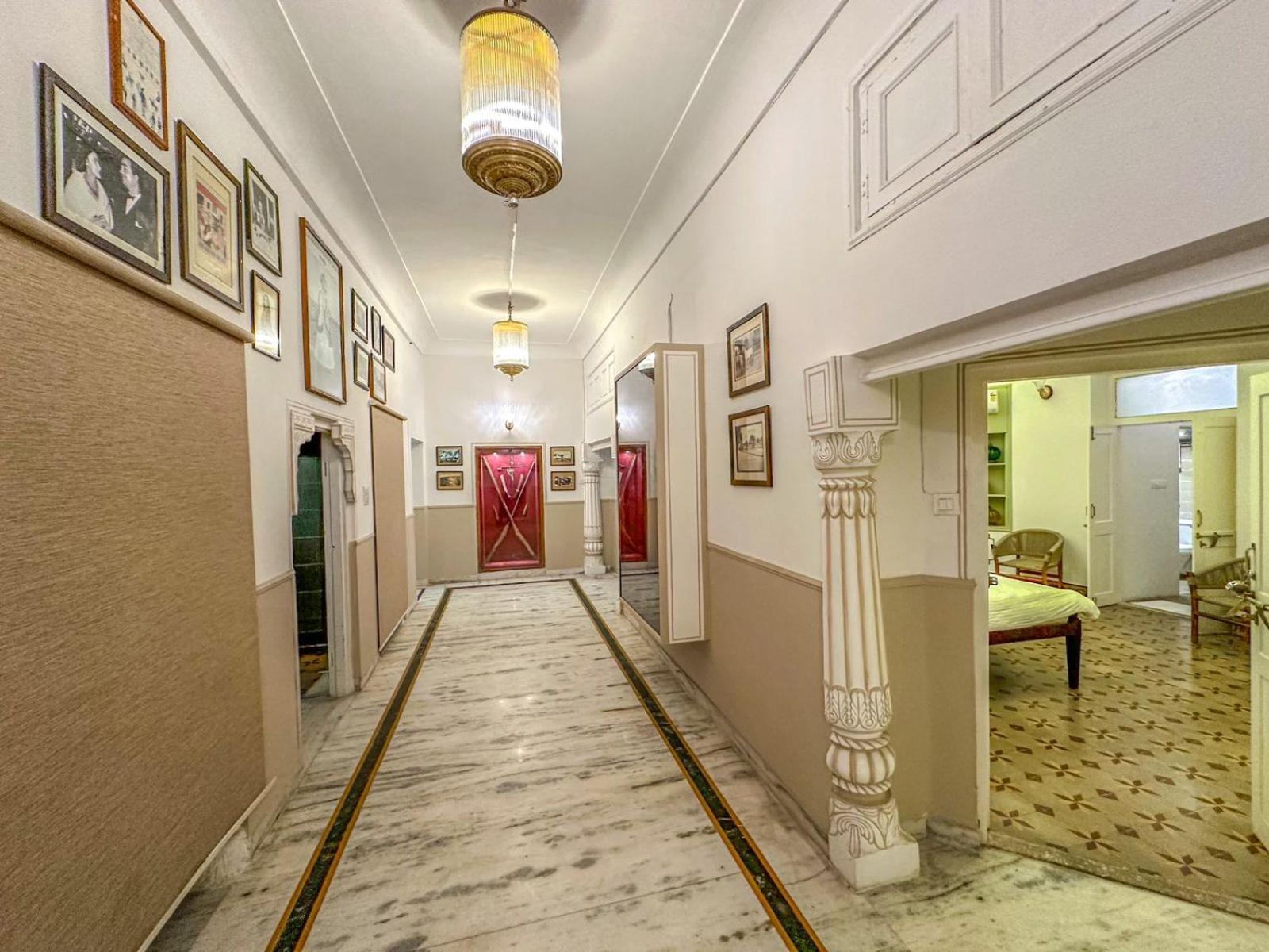 Dyore House By Bharat Mahal Palace