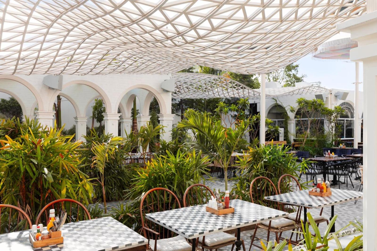 Dyore House By Bharat Mahal Palace Hotel 4*