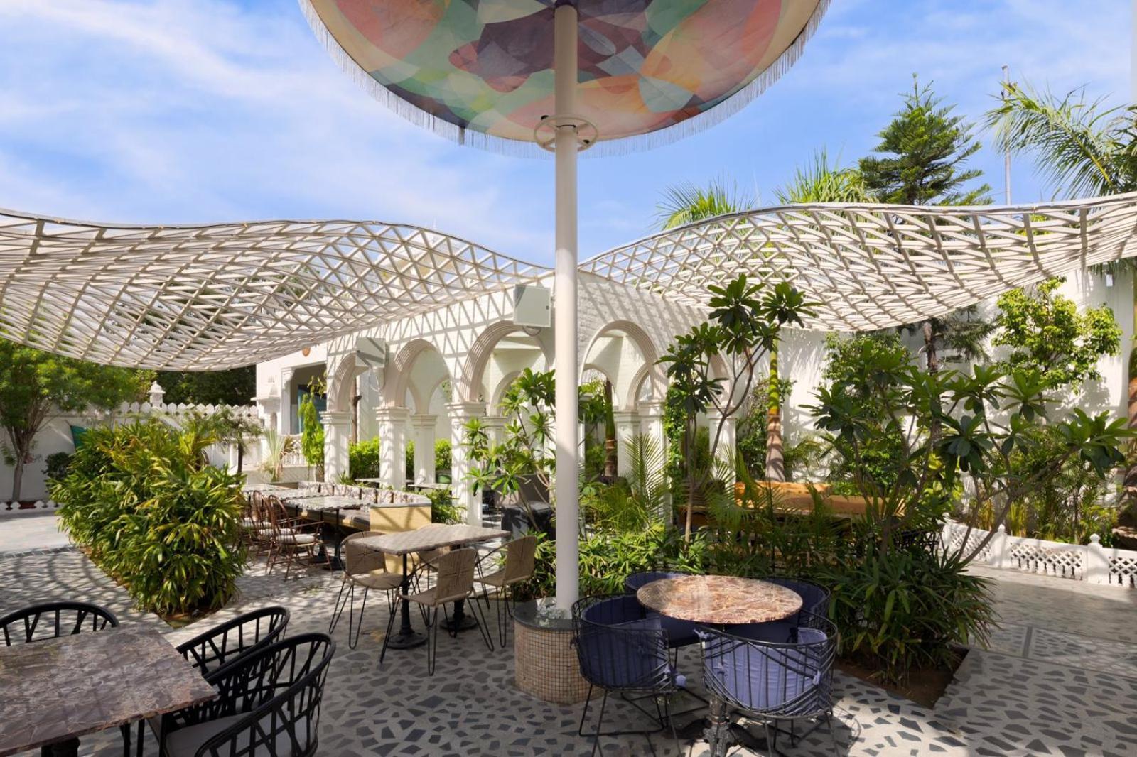 Dyore House By Bharat Mahal Palace Hotel 4*
