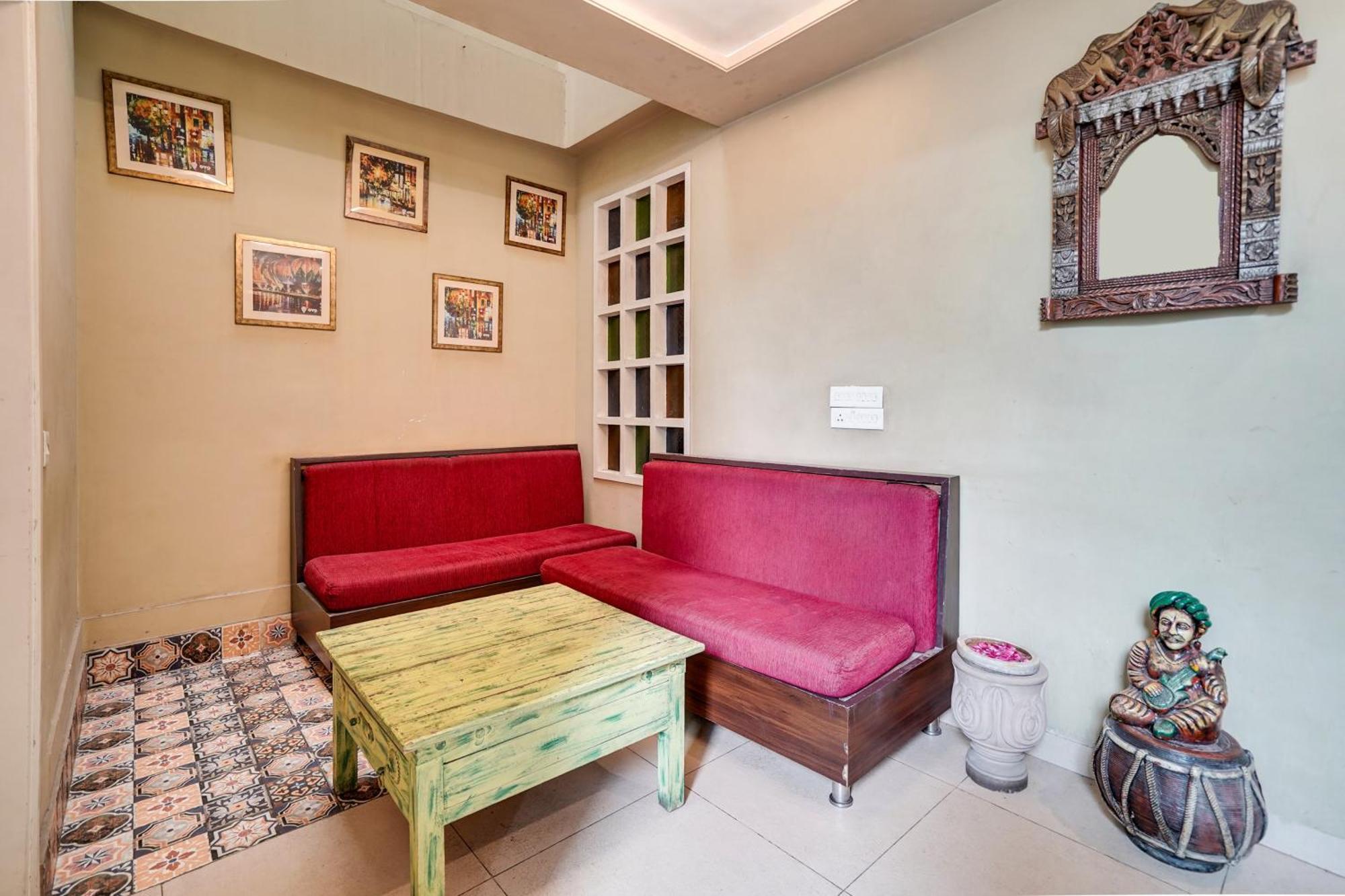 Super Townhouse Mansarovar Near Metro Station Hotel Jaipur
