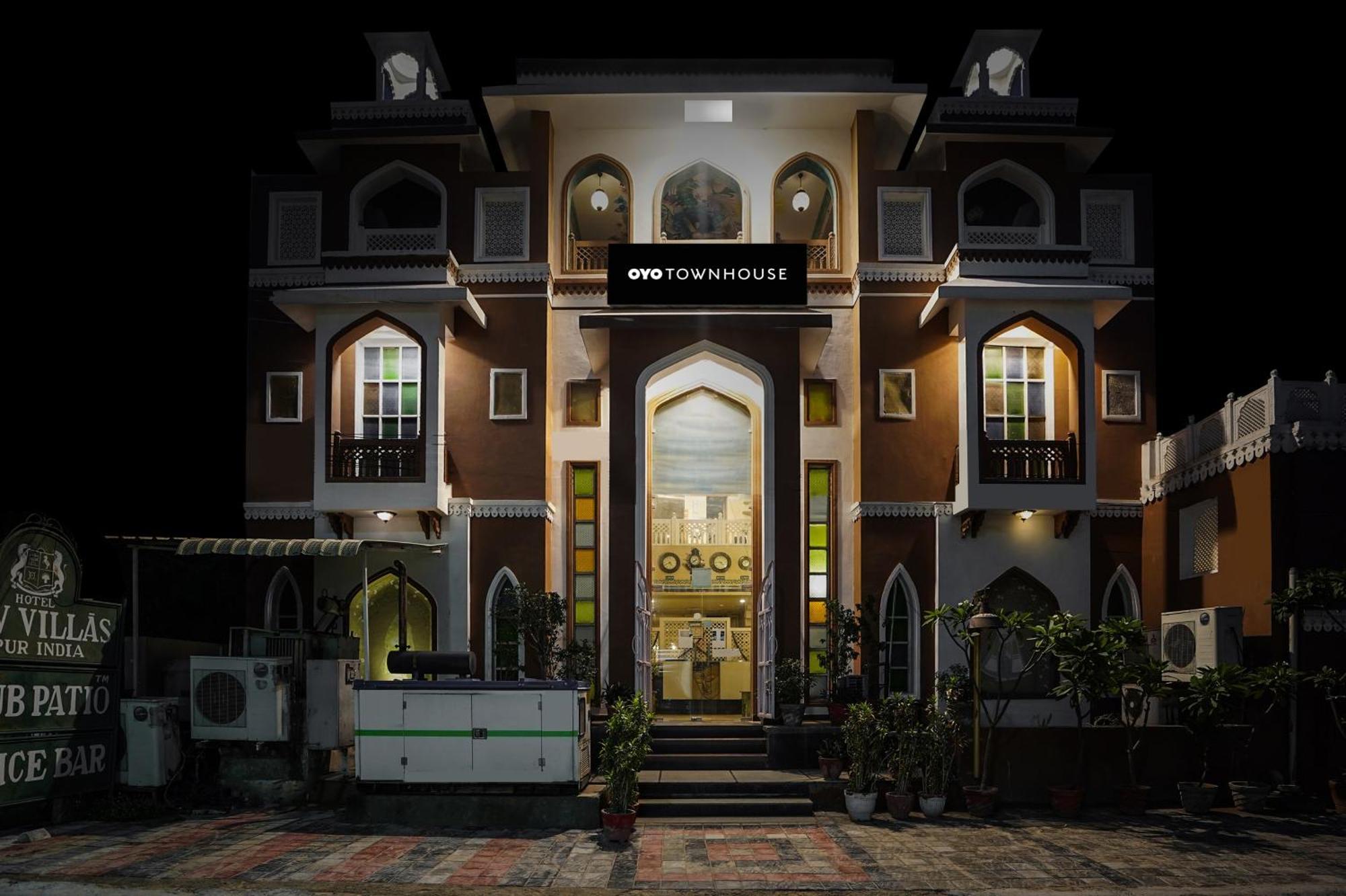 Super Townhouse Mansarovar Near Metro Station