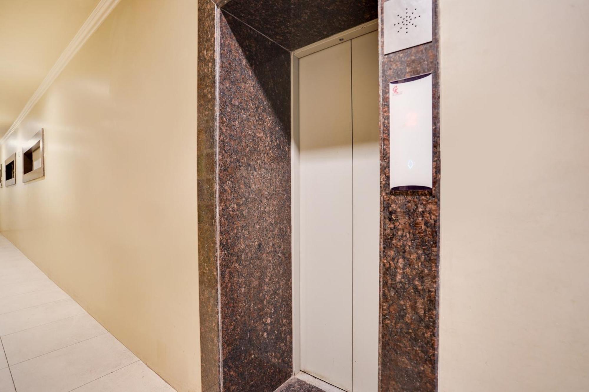 Super Townhouse Mansarovar Near Metro Station Hotel