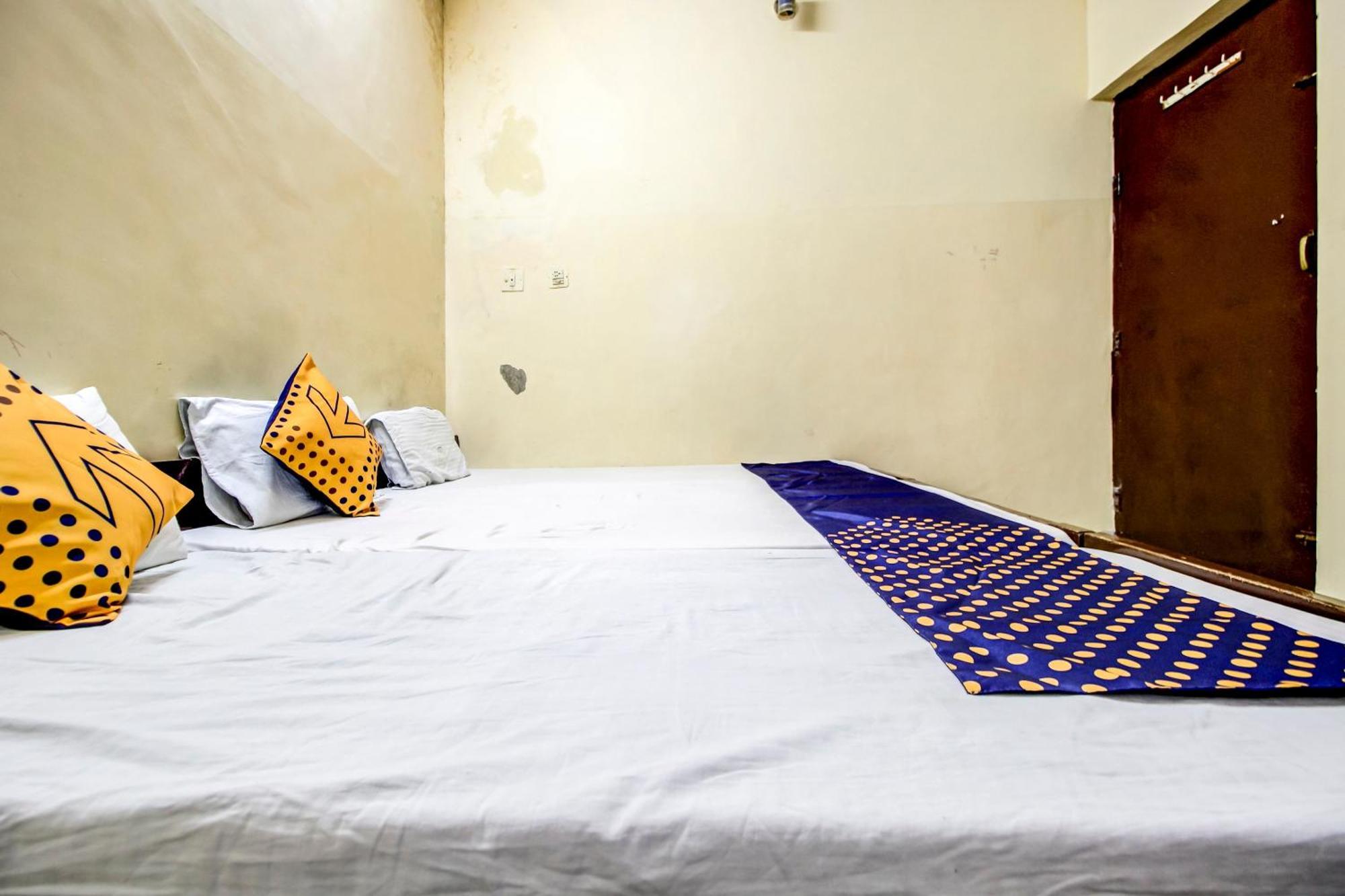 Spot On Govindam Palace Hotel