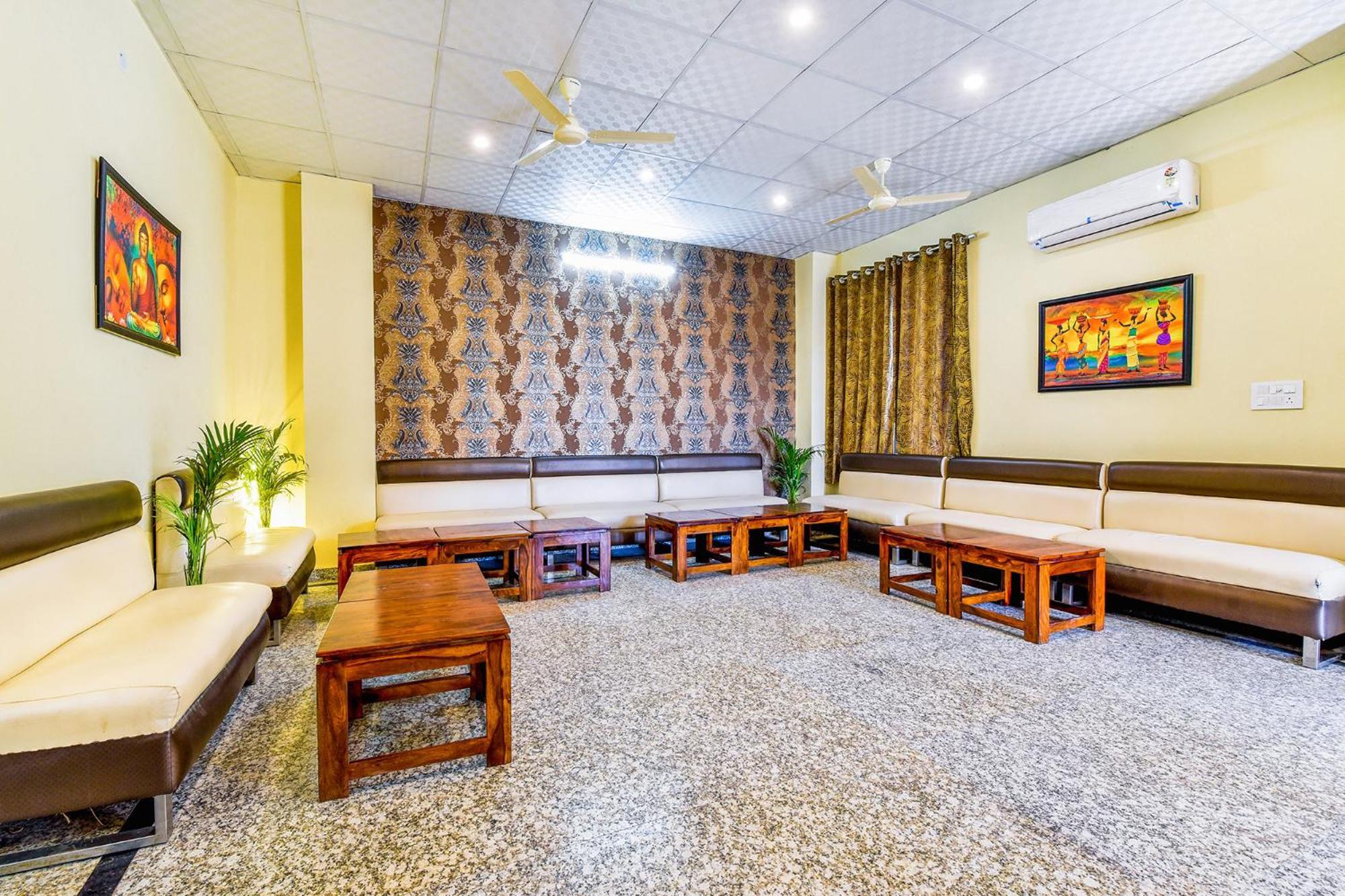 Fabexpress Golden Manor Hotel Jaipur