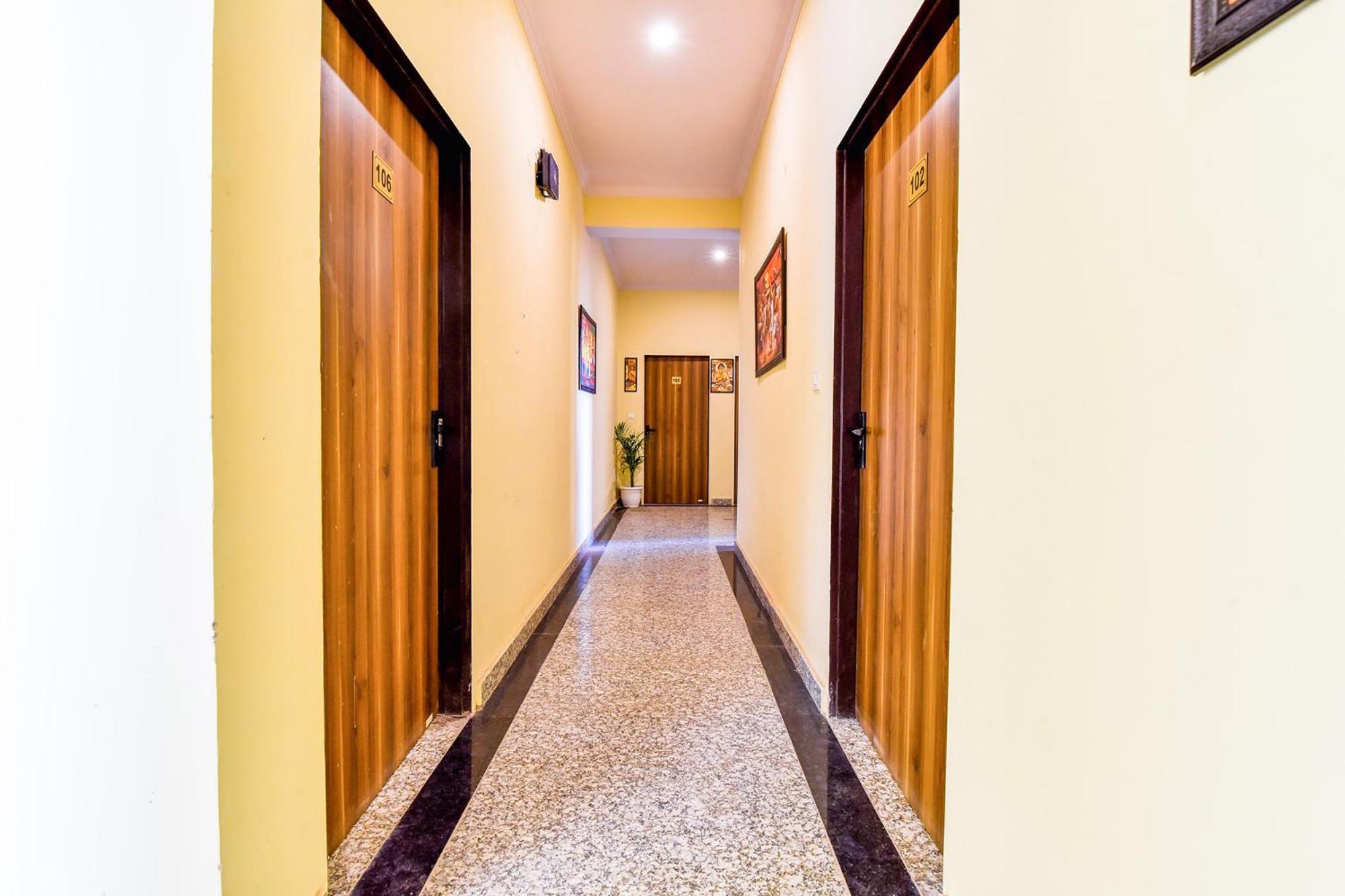 Fabexpress Golden Manor