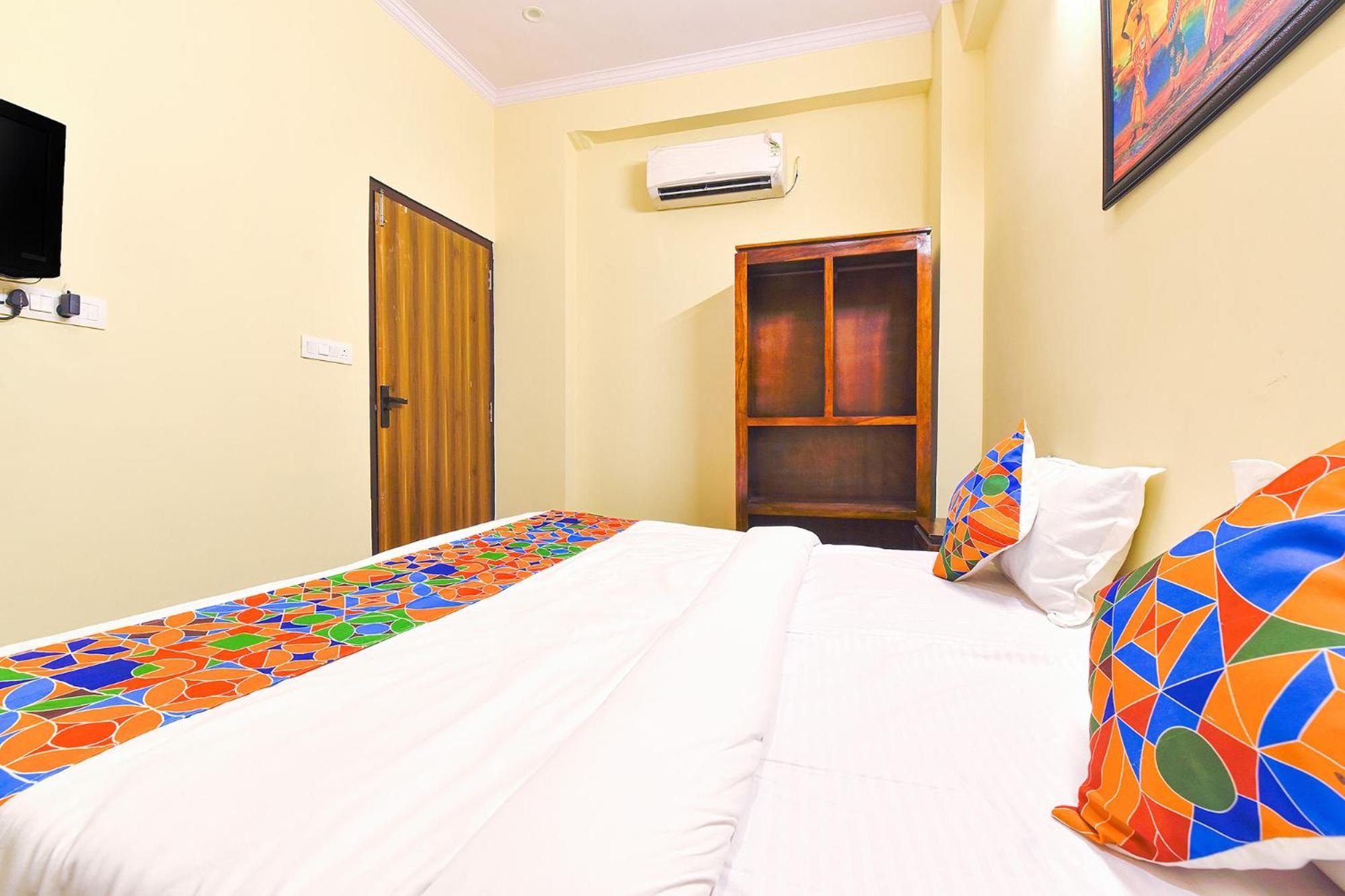 Fabexpress Golden Manor Hotel Jaipur