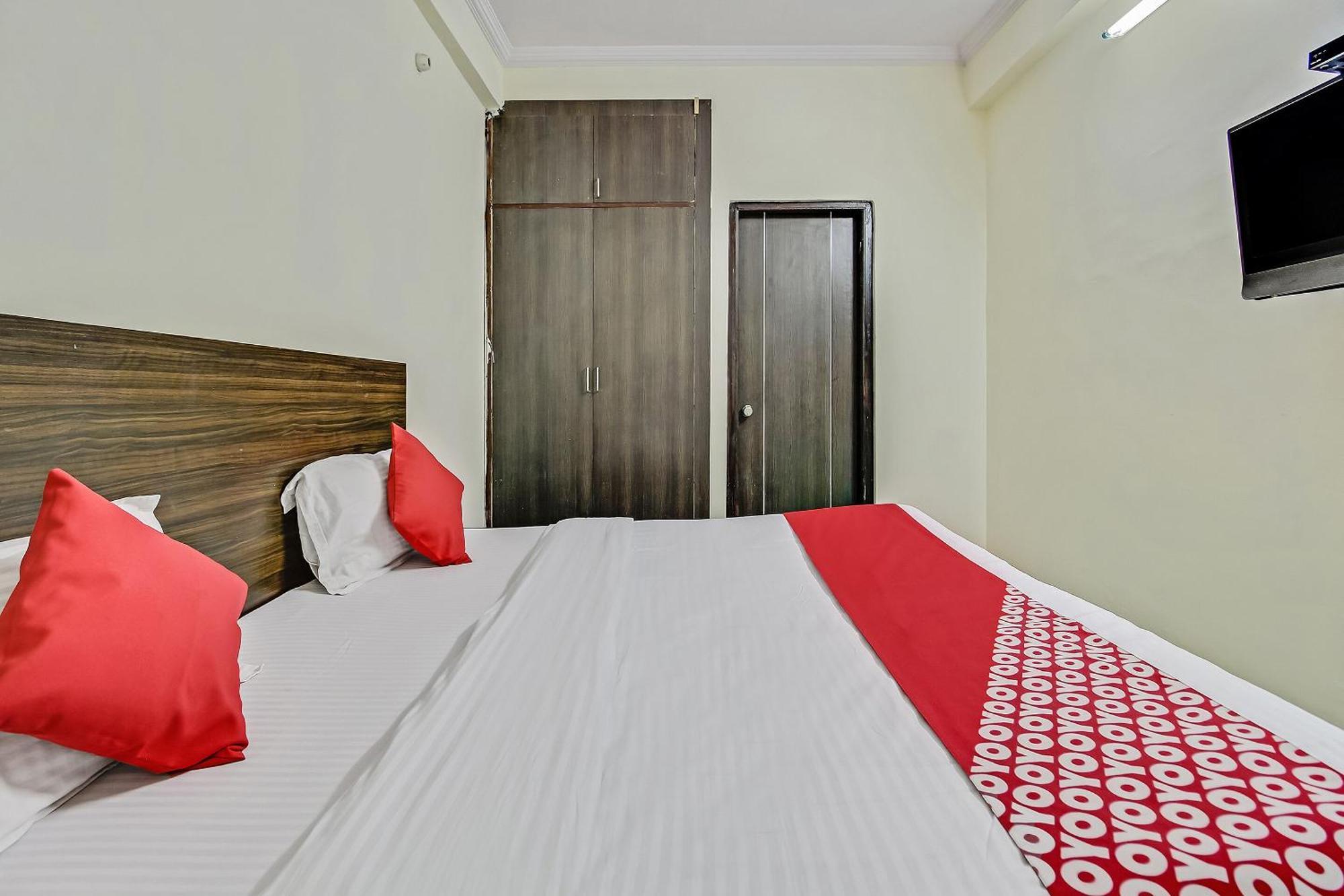 Hotel O Shri Sai Jyoti 3*