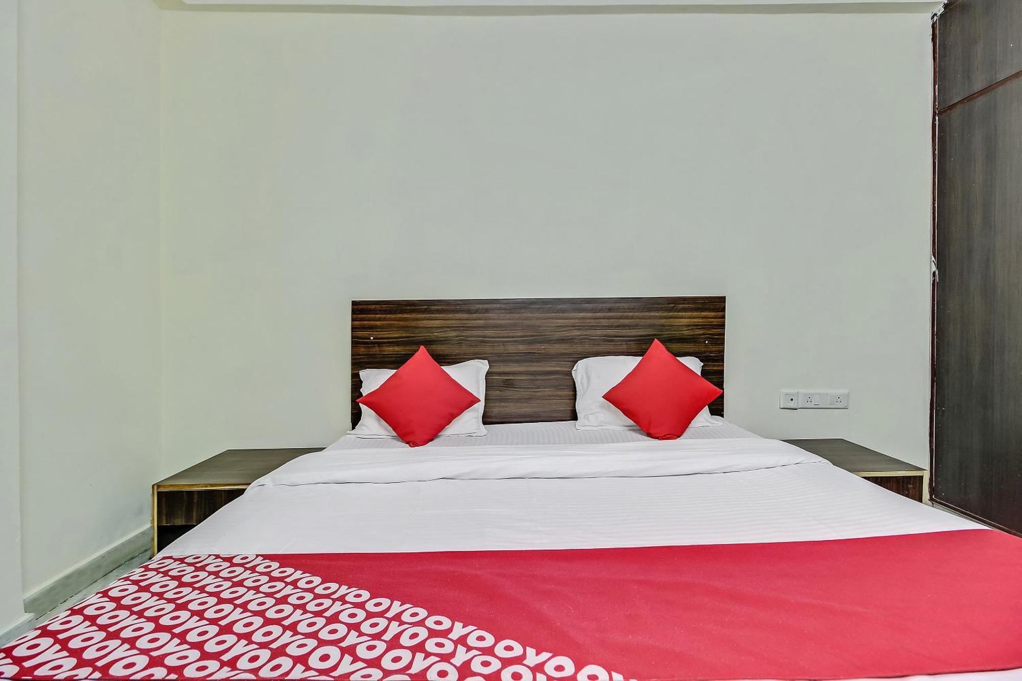 Hotel Hotel O Shri Sai Jyoti
