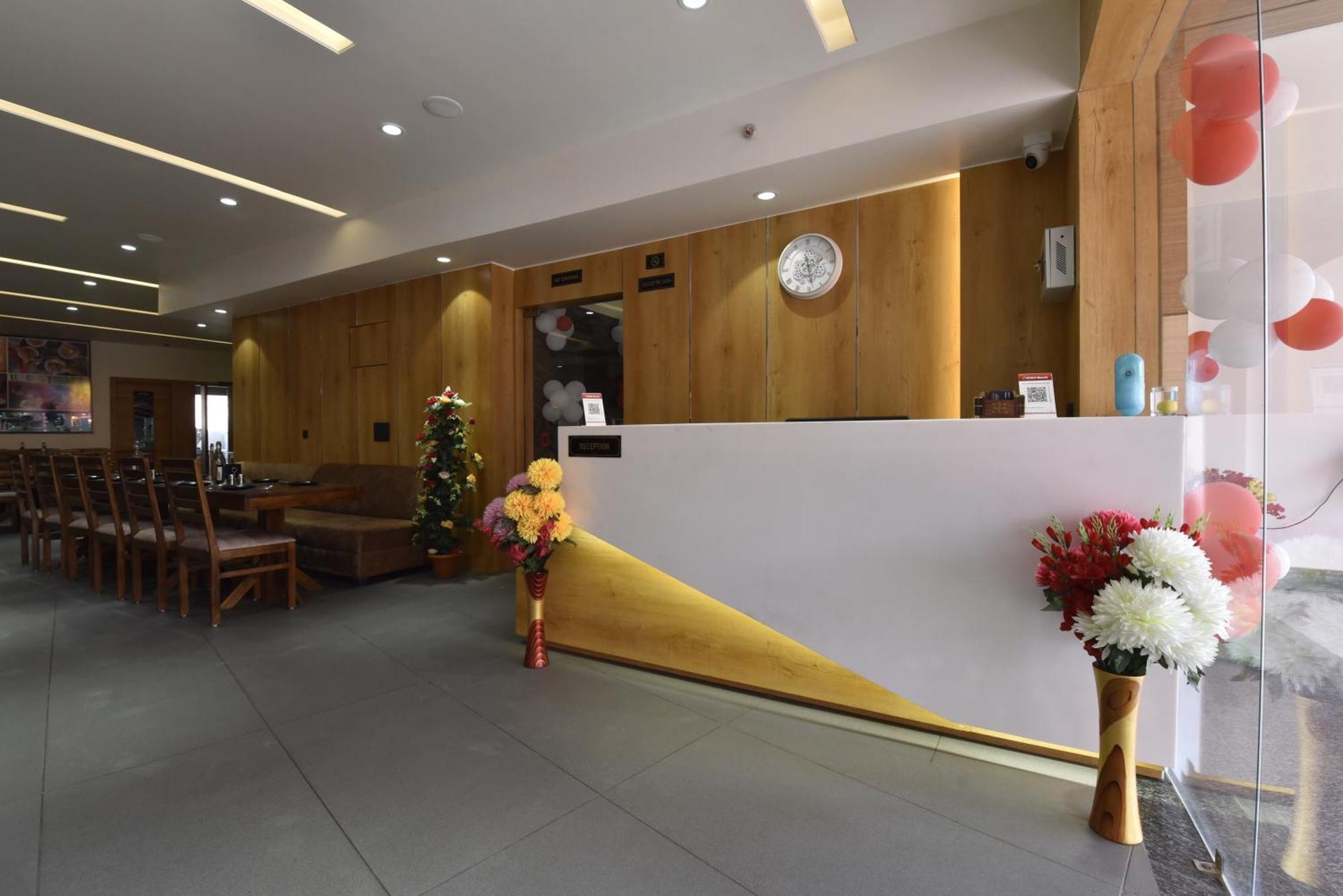Hotel Anju Shree 4*