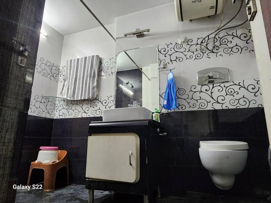 Centrally Located 2 Bhk Private Flat Apartment Jaipur