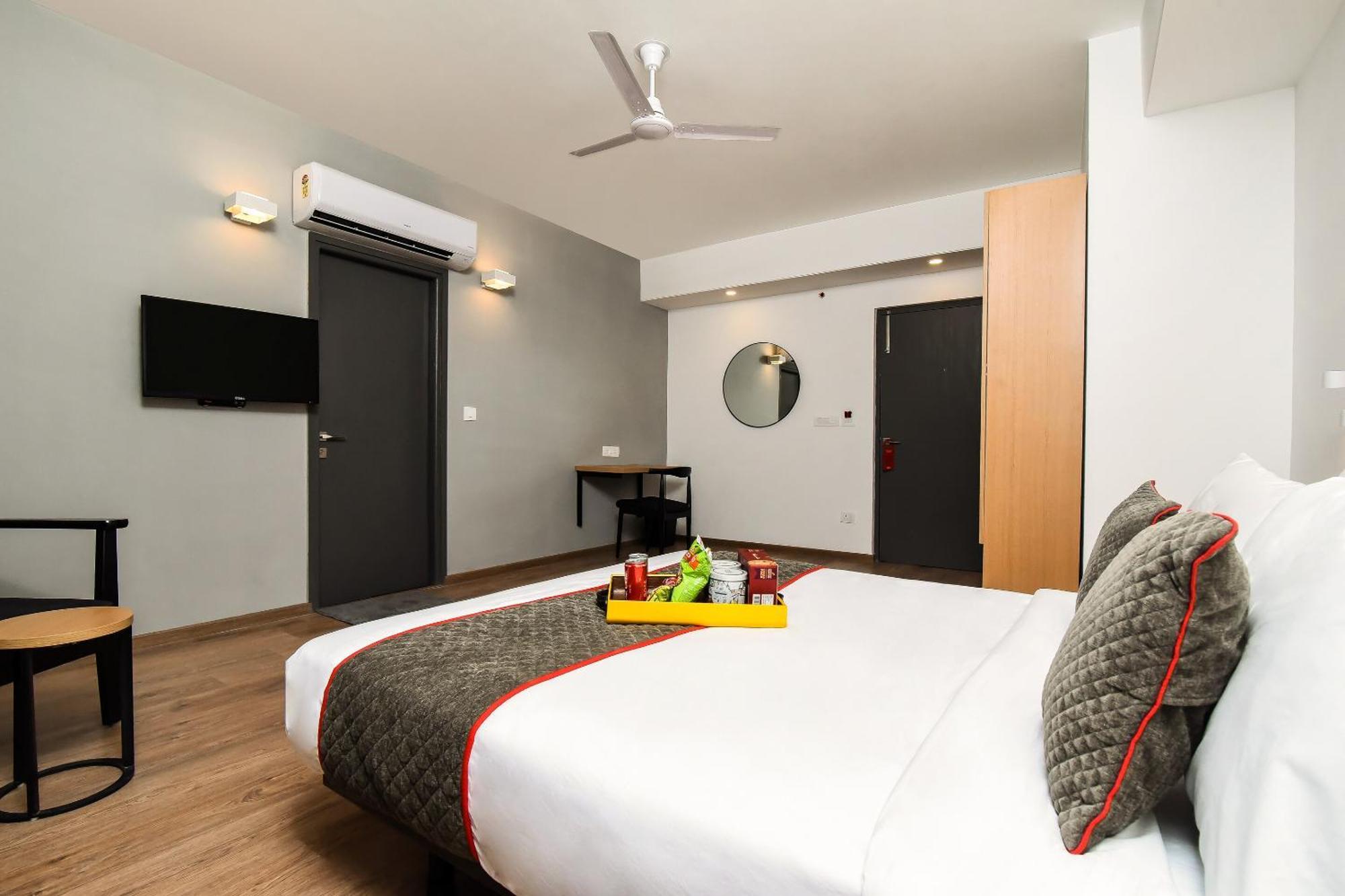 Hotel Townhouse C Scheme Ahinsa Circle Jaipur