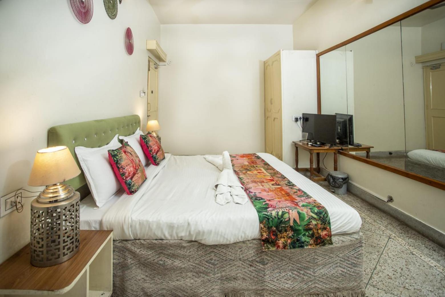 Pink Palace Hotel 3*